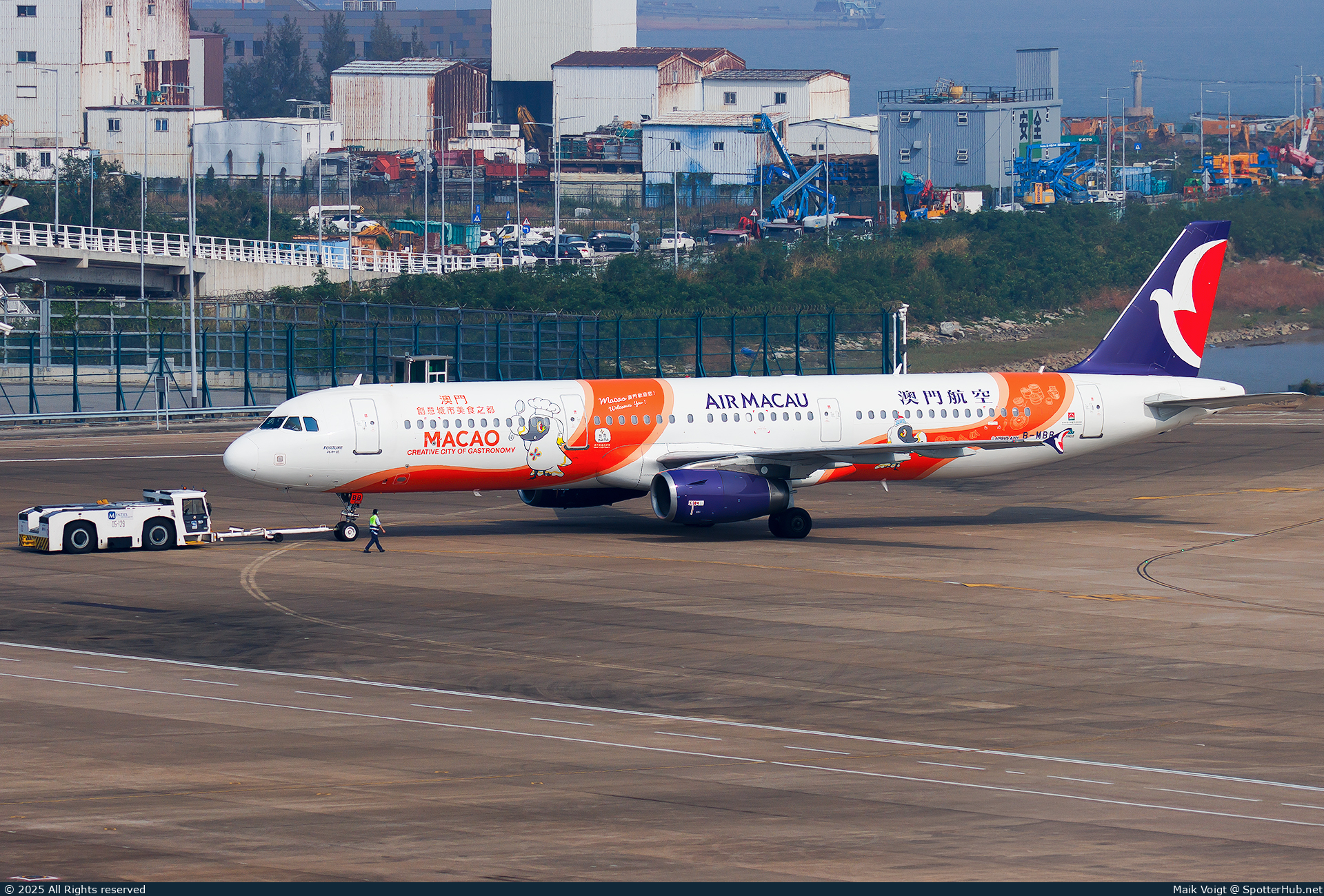 Photo of B-MBB - Airbus A321-231 operated by Air Macau