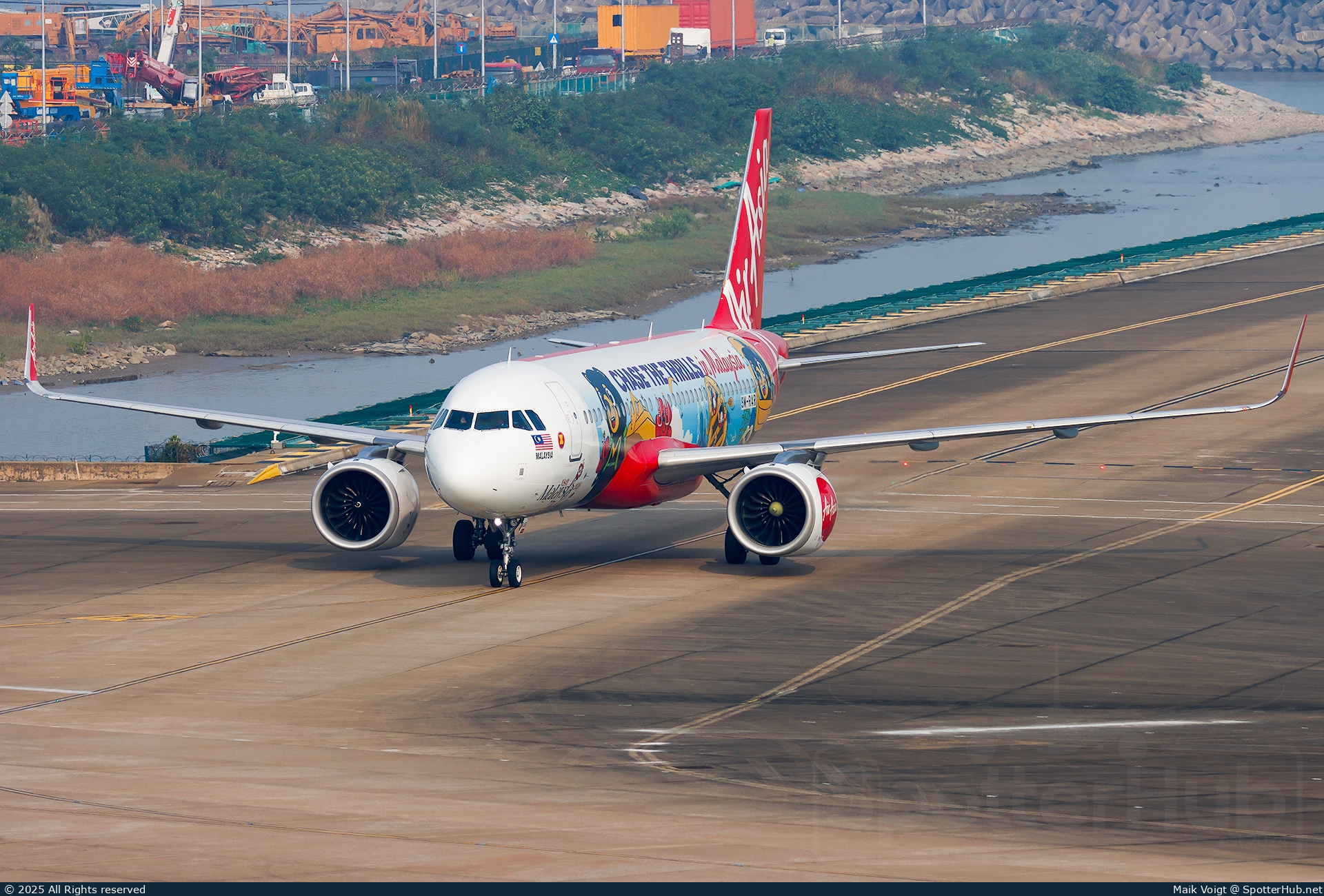 Photo of 9M-RAR - Airbus A320-251N operated by AirAsia