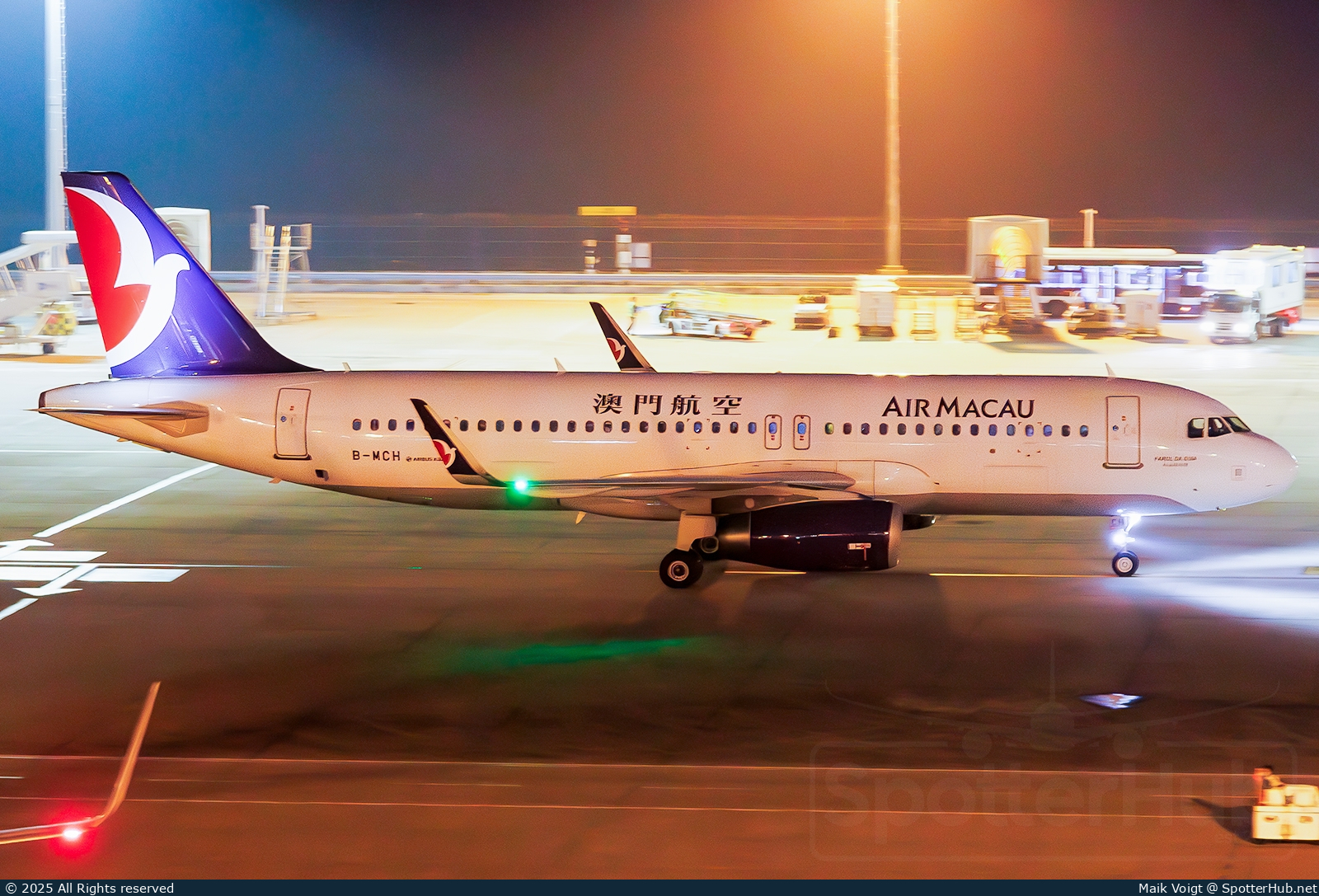 Photo of B-MCH - Airbus A320-232 operated by Air Macau
