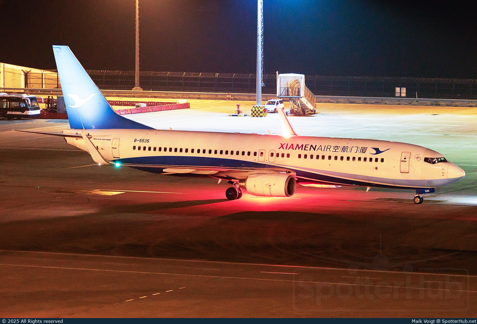 Photo of B-5535 - Boeing 737-85C operated by Xiamen Airlines