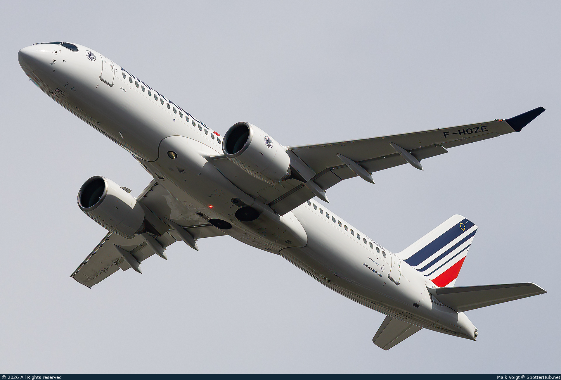 Photo of F-HOZE - Airbus A220-300 operated by Air France