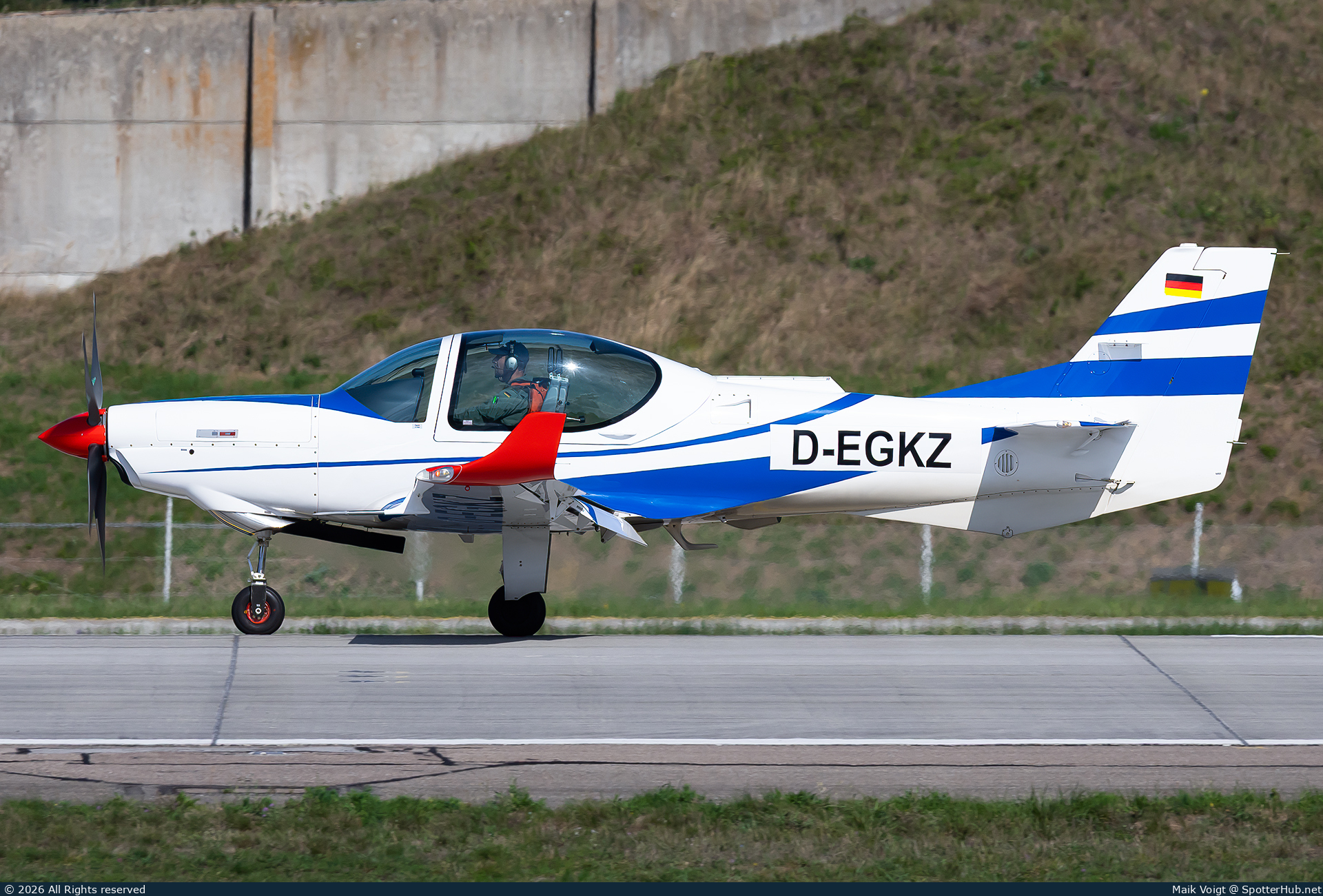 Photo of D-EGKZ - Grob G120TP operated by Grob Aircraft