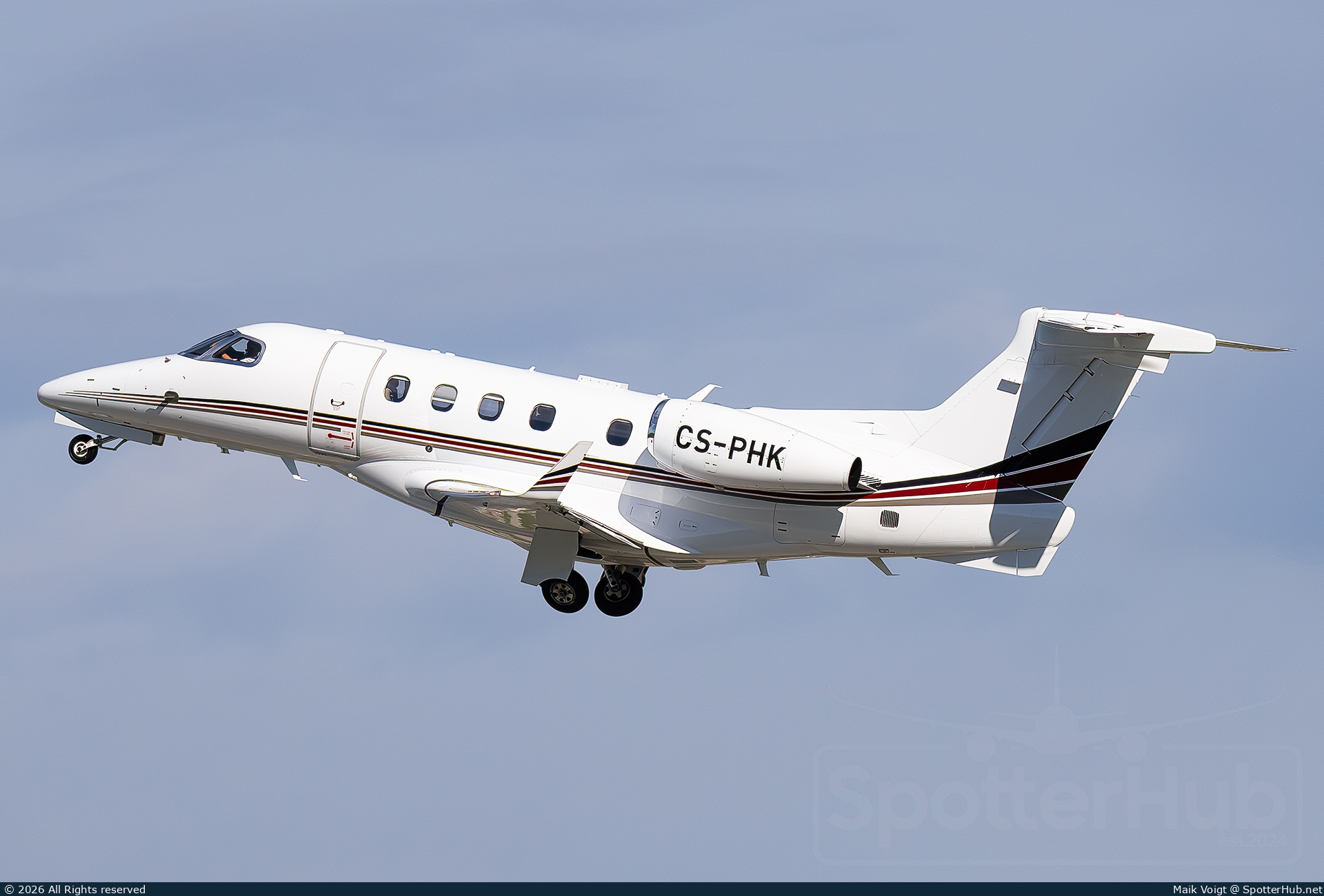 Photo of CS-PHK - Embraer Phenom 300 operated by NetJets Europe