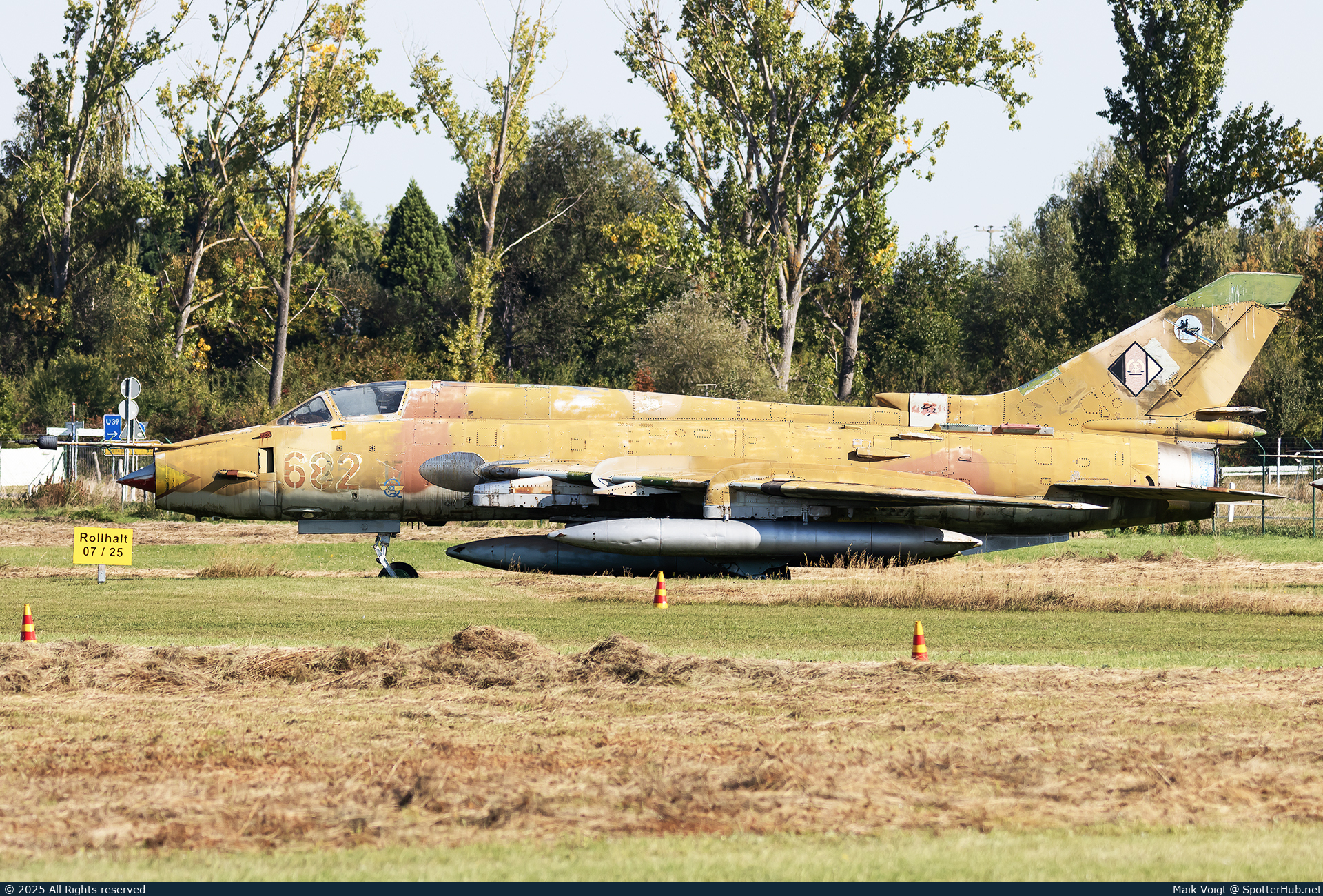 Photo of 682 - Sukhoi Su-22M4 Fitter-K operated by German Democratic Republic Air Force