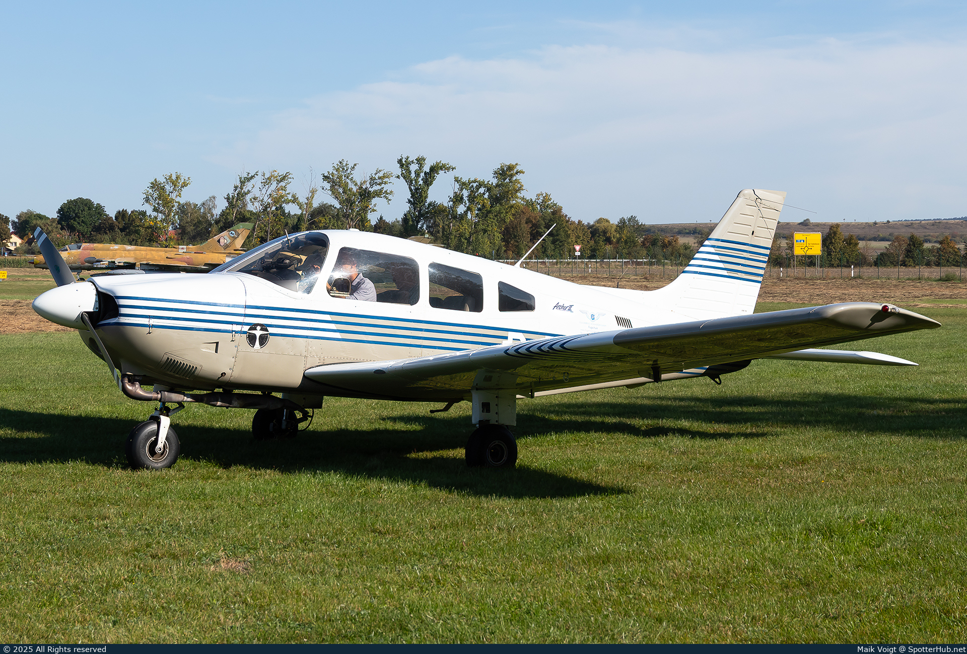 Photo of D-EKAM - Piper PA-28-181 Archer II operated by Flugservice Sömmerda