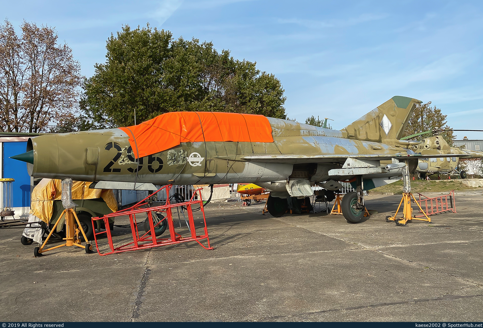 Full size image
