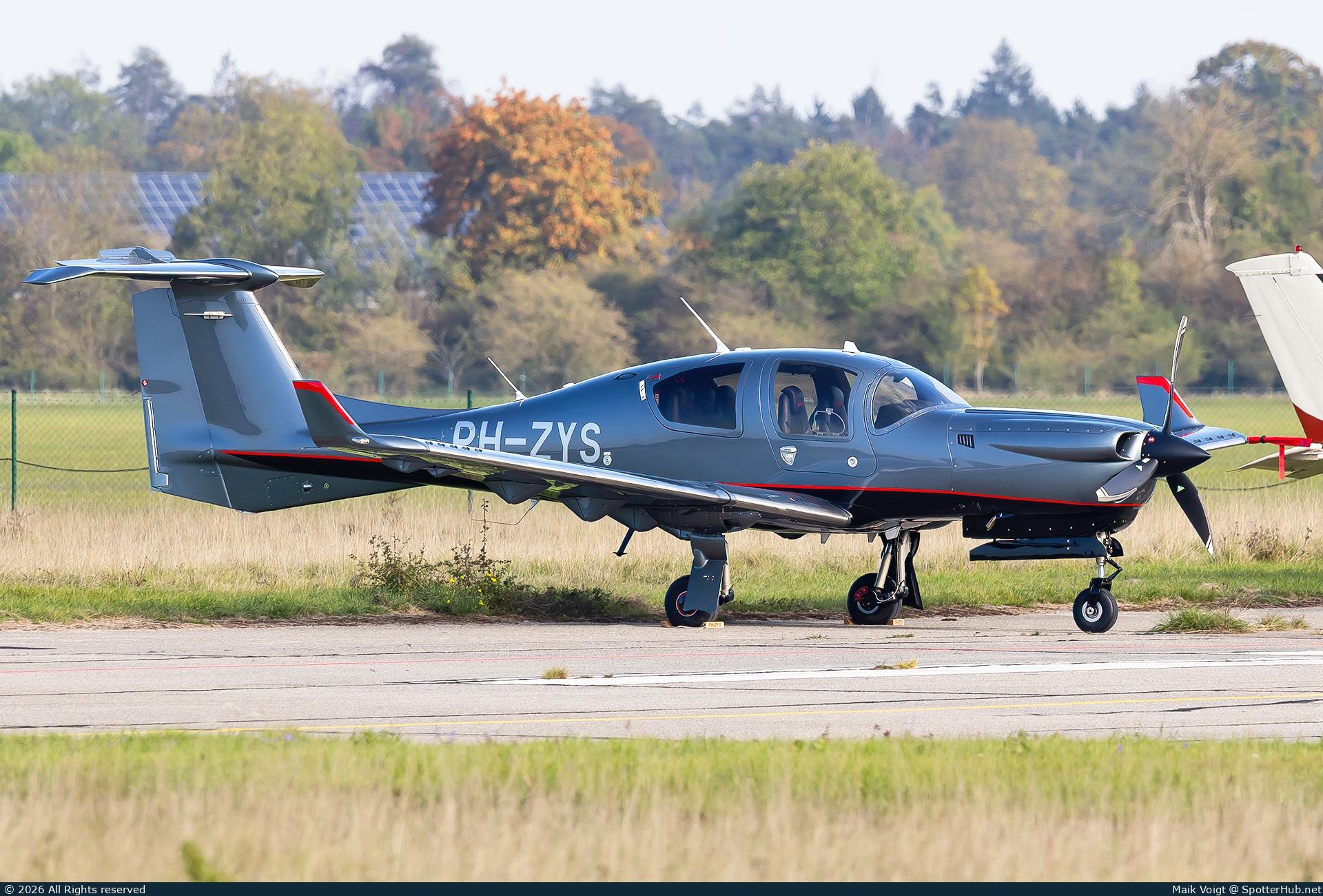 Photo of PH-ZYS - Diamond DA50 RG operated by Private
