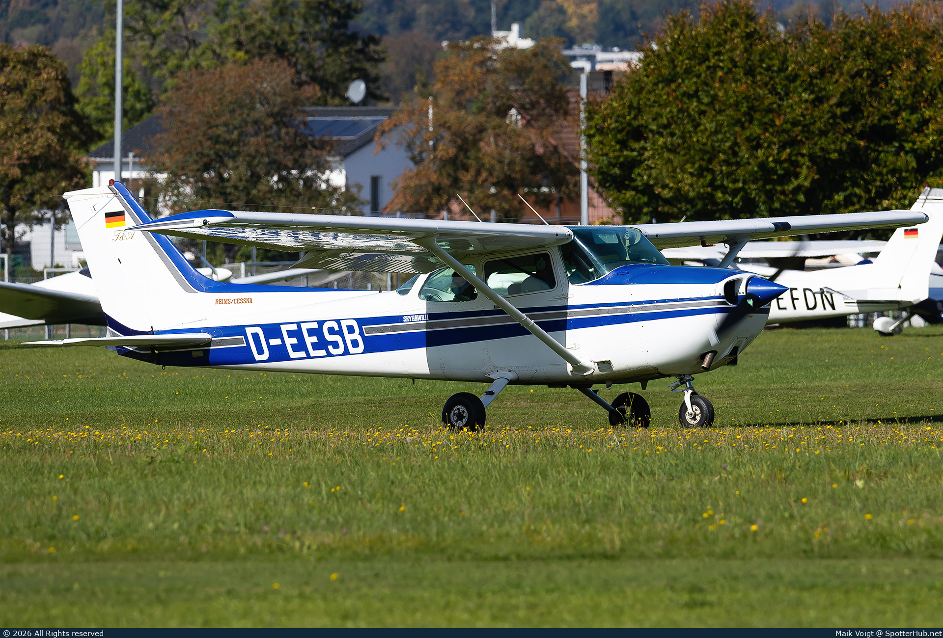 Photo of D-EESB - Cessna 172P Skyhawk II operated by Flugschule Michael Bergmann