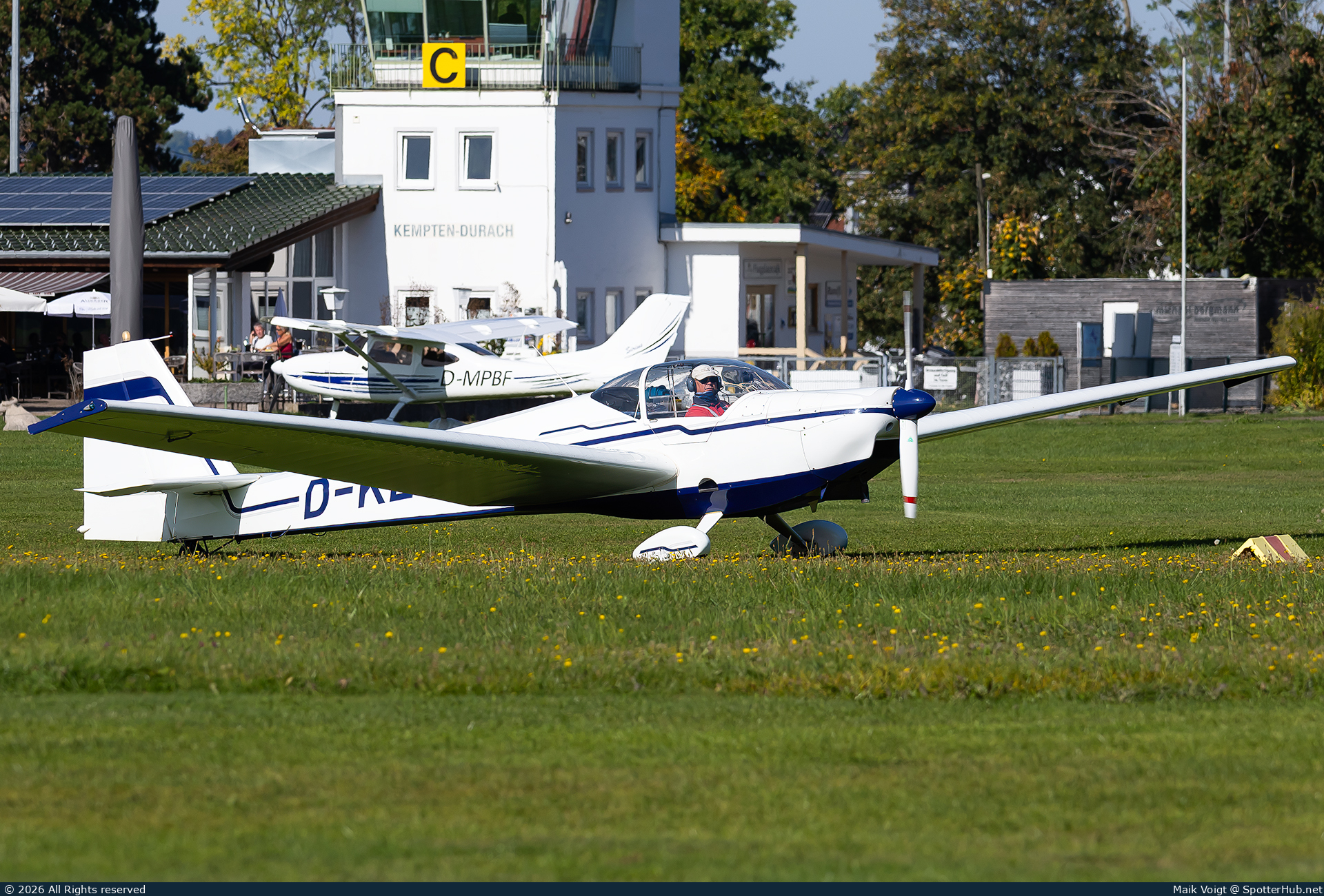 Photo of D-KEGL - Scheibe SF 25C Rotax-Falke operated by Flugschule Michael Bergmann
