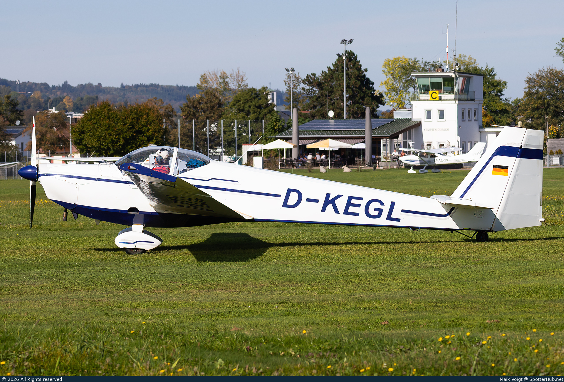 Photo of D-KEGL - Scheibe SF 25C Rotax-Falke operated by Flugschule Michael Bergmann