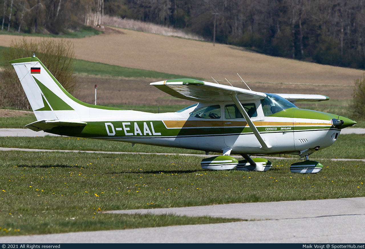 Photo of D-EAAL - Reims-Cessna F182Q Skylane operated by Private