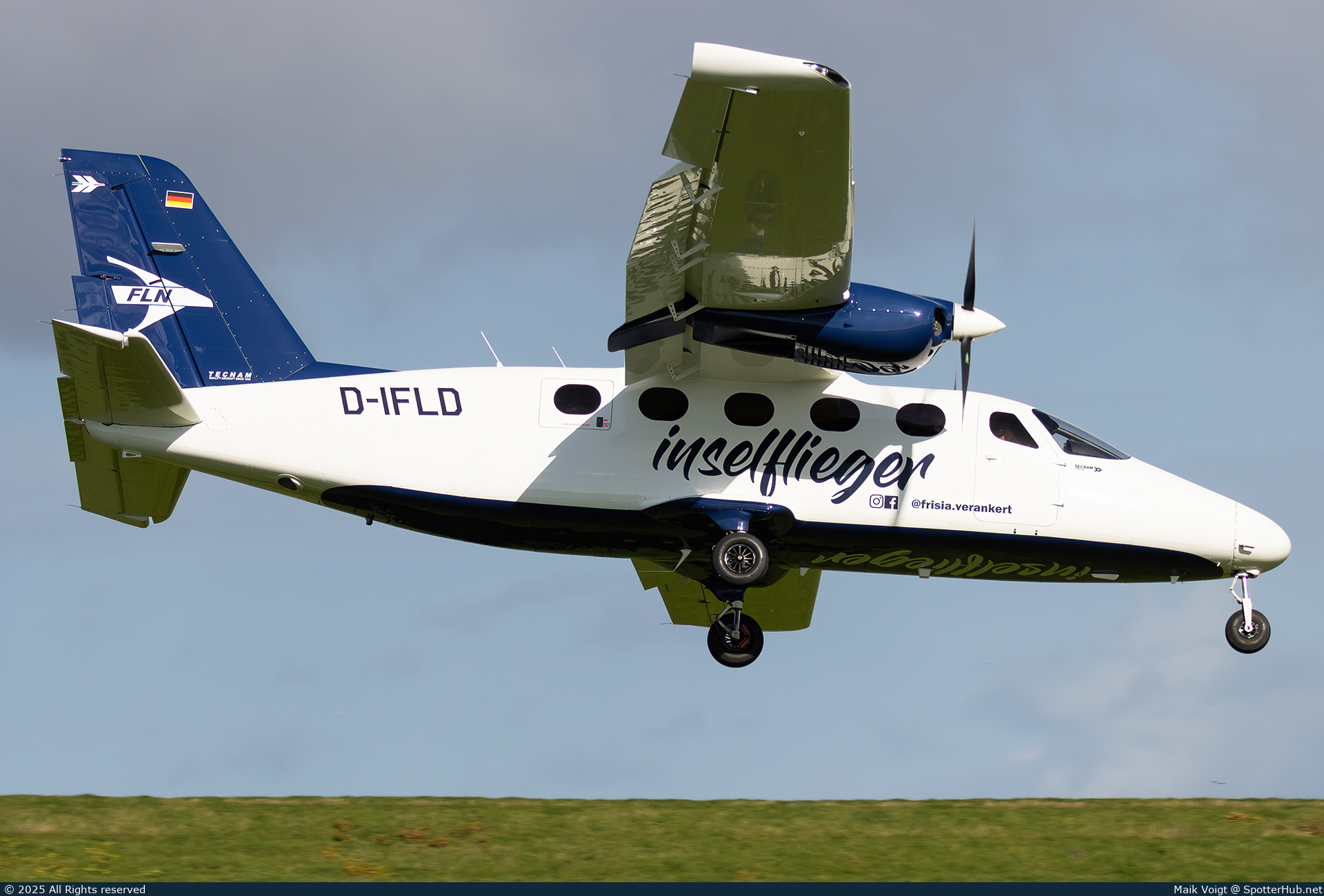 Photo of D-IFLD - Tecnam P2012 Traveller