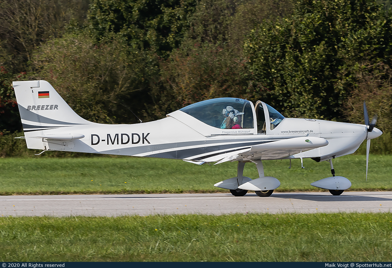 Photo of D-MDDK - Breezer B400-6 operated by Fliegerclub Mühldorf