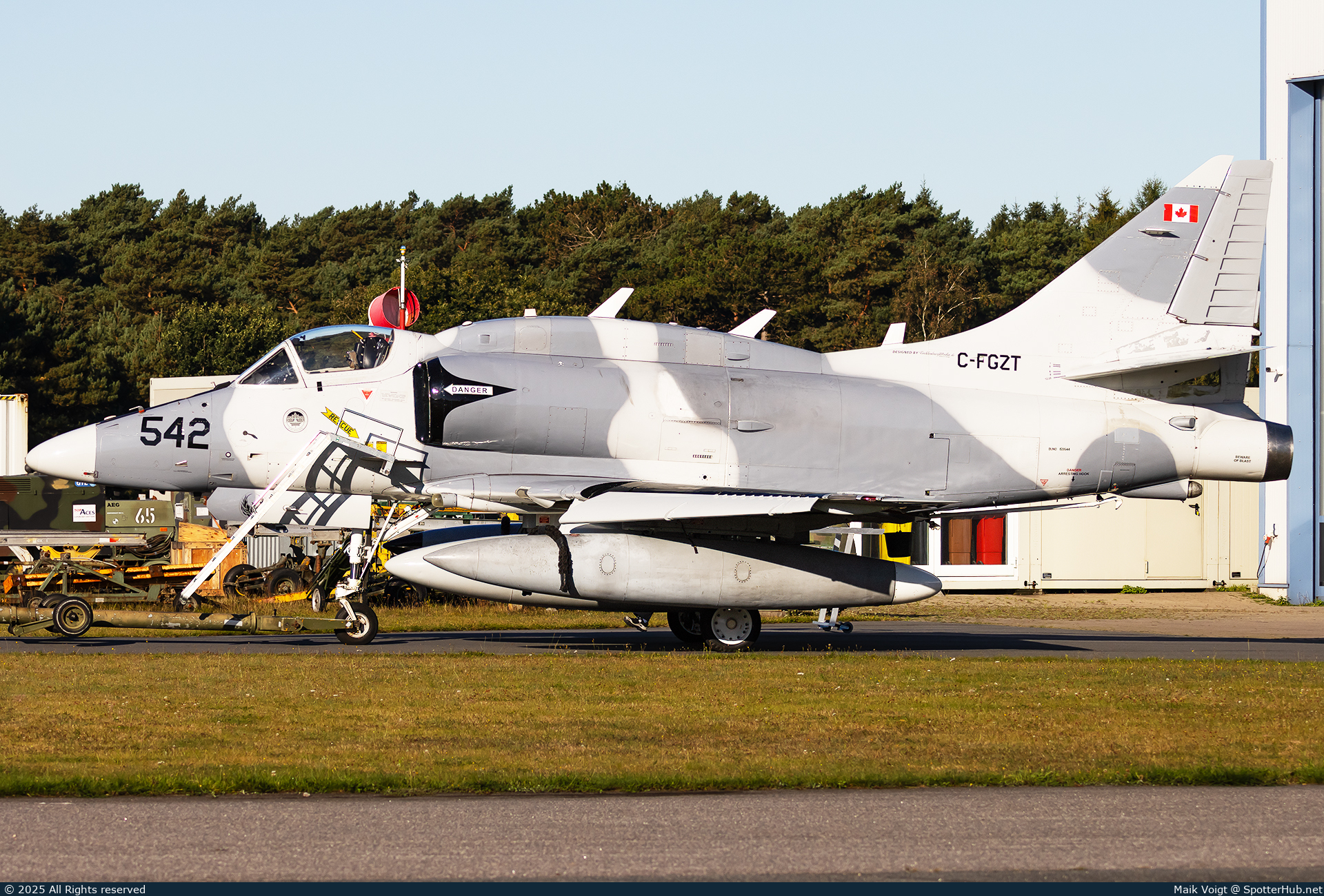 Photo of C-FGZT - Douglas A-4N Skyhawk operated by Top Aces