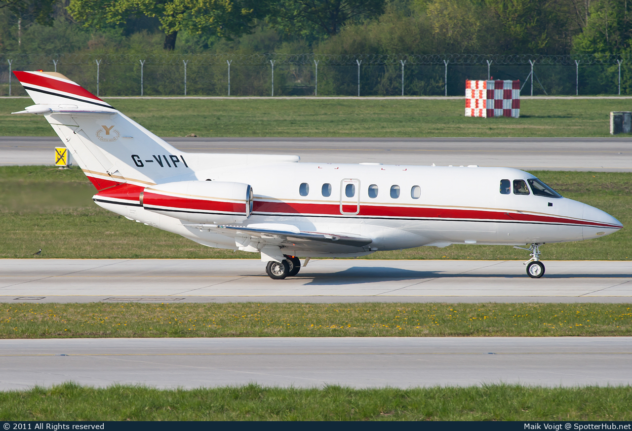 Photo of G-VIPI - Hawker Beechcraft 800B operated by Sovereign Business Jets