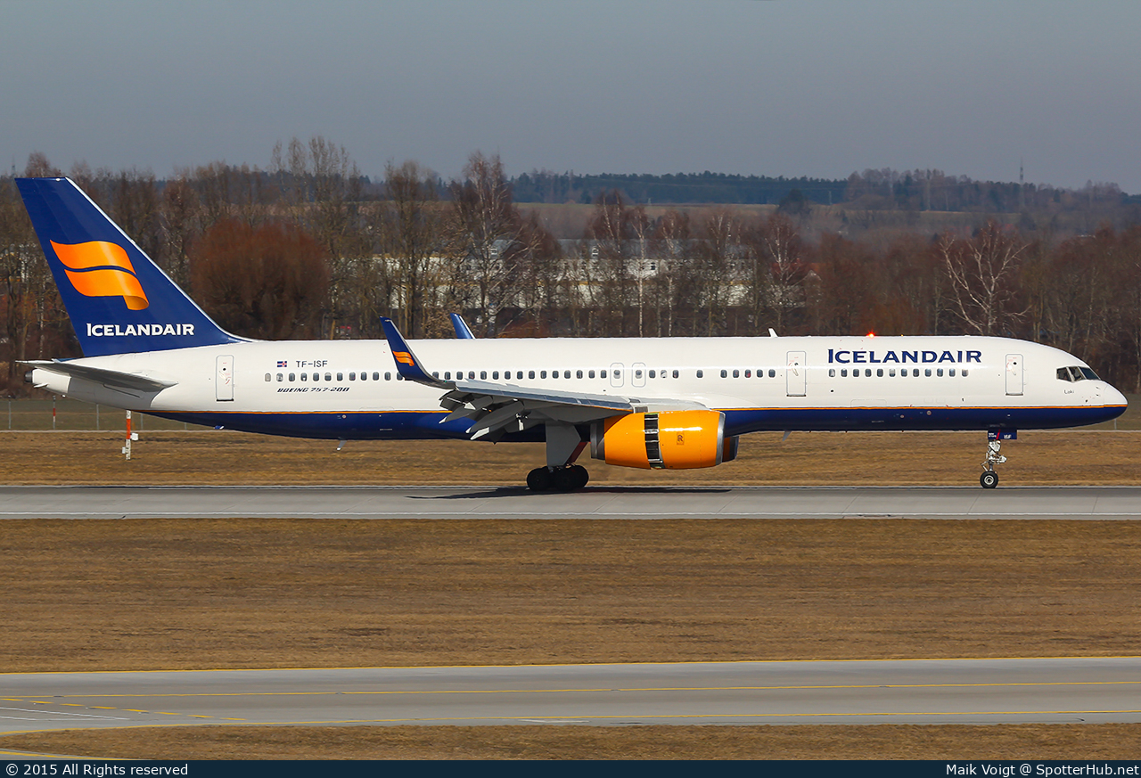Photo of TF-ISF - Boeing 757-223 operated by Icelandair