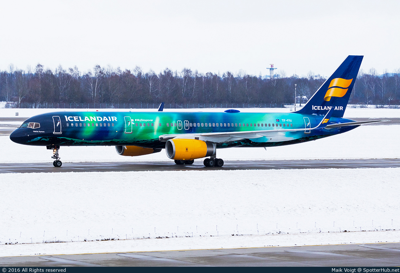 Photo of TF-FIU - Boeing 757-256 operated by Icelandair