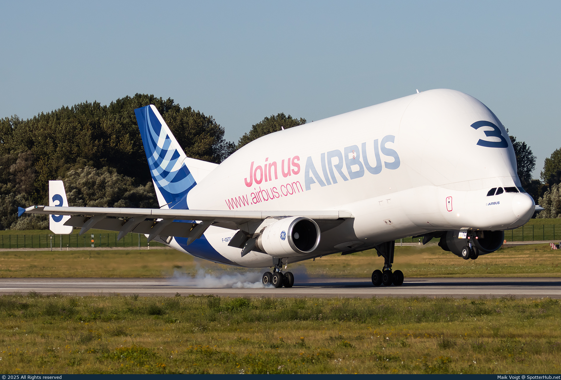 Photo of F-GSTC - Airbus A300-608ST Beluga operated by Airbus Transport International