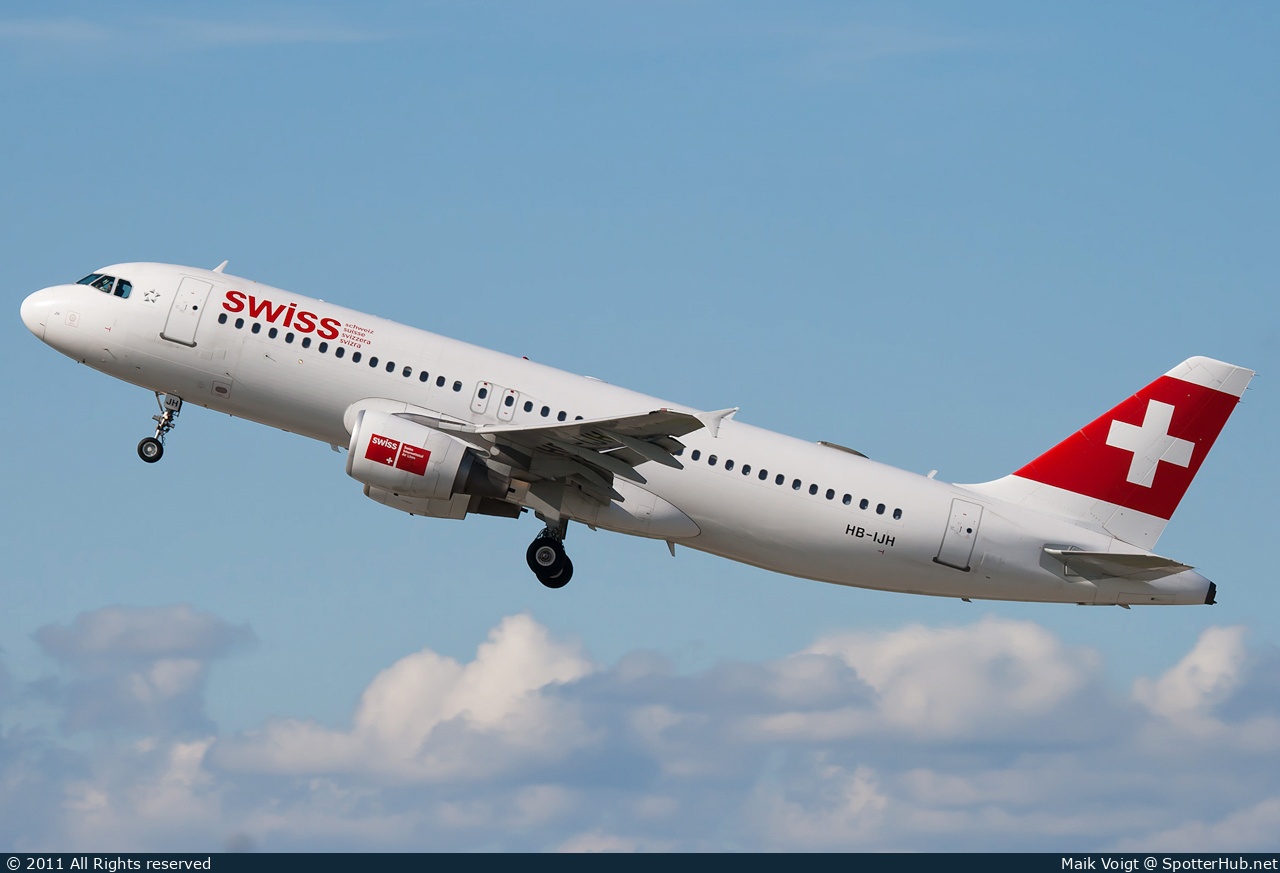 Photo of HB-IJH - Airbus A320-214 operated by Swiss International Air Lines