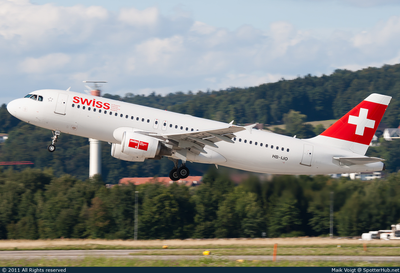 Photo of HB-IJO - Airbus A320-214 operated by Swiss International Air Lines