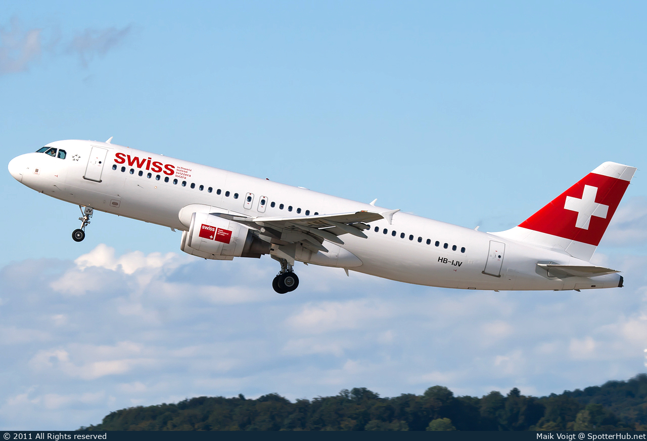 Photo of HB-IJV - Airbus A320-214 operated by Swiss International Air Lines