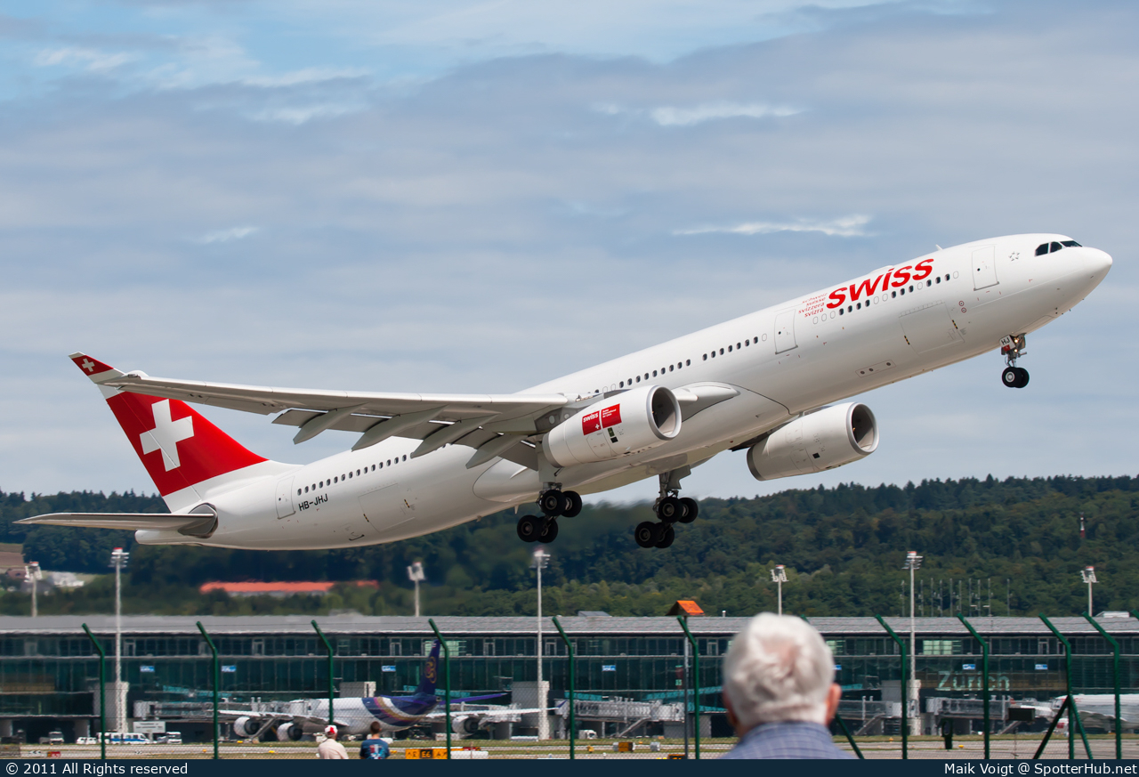Photo of HB-JHJ - Airbus A330-343 operated by Swiss International Air Lines