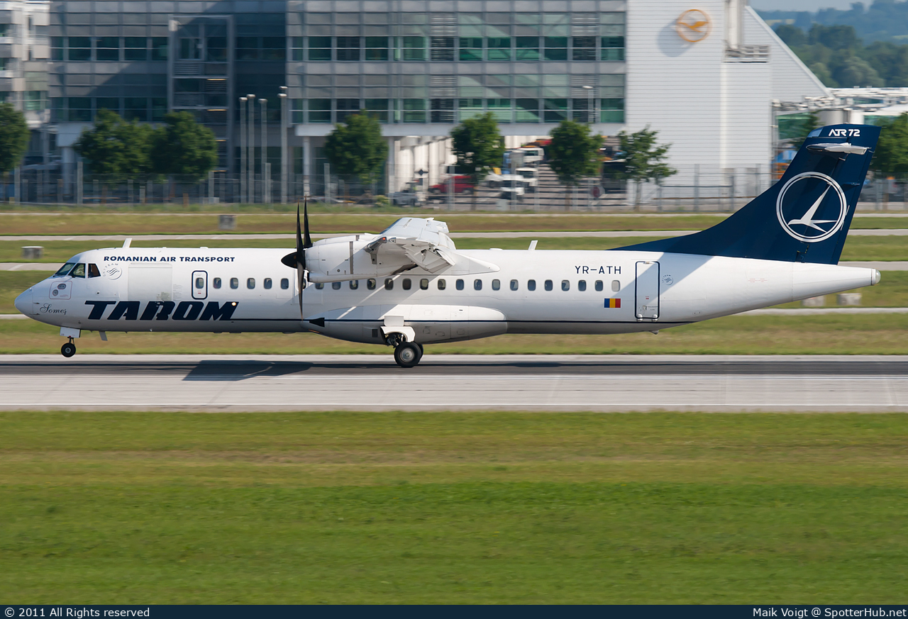 Photo of YR-ATH - ATR 72-500 operated by Tarom - Romanian Air Transport