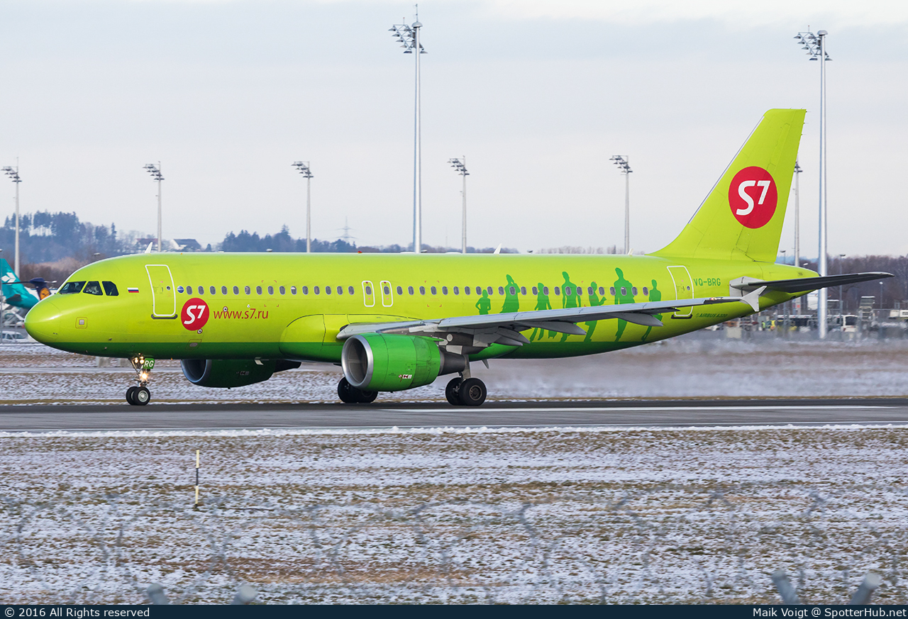 Photo of VQ-BRG - Airbus A320-214 operated by S7 Airlines