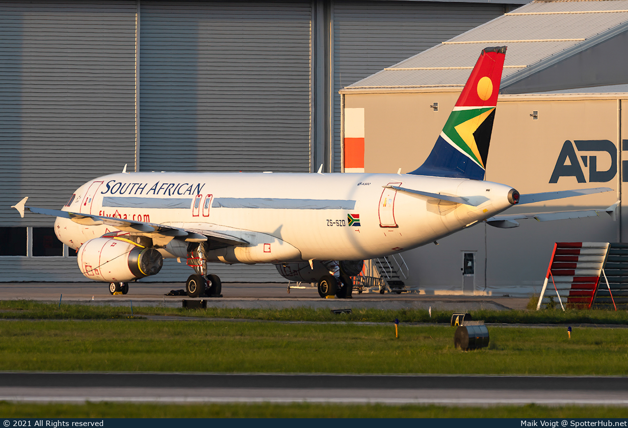 Photo of ZS-SZD - Airbus A320-232 operated by South African Airways