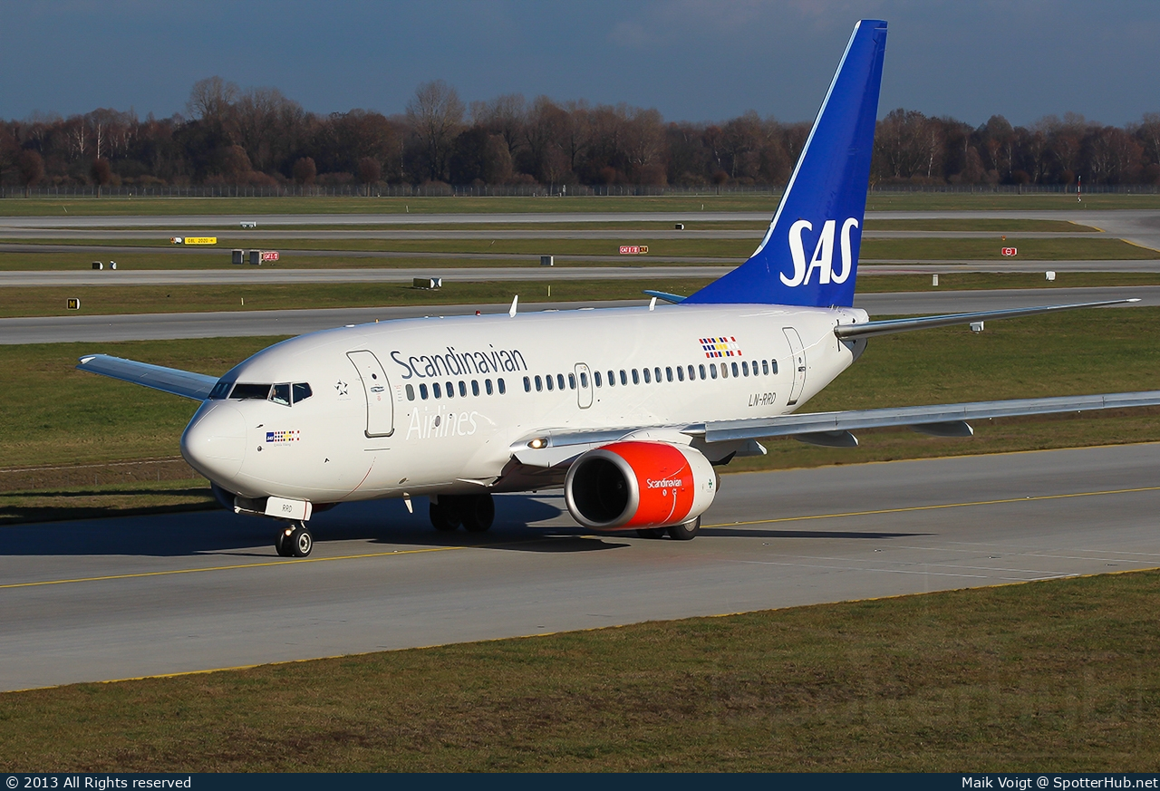 Photo of LN-RRD - Boeing 737-683 operated by SAS Scandinavian Airlines