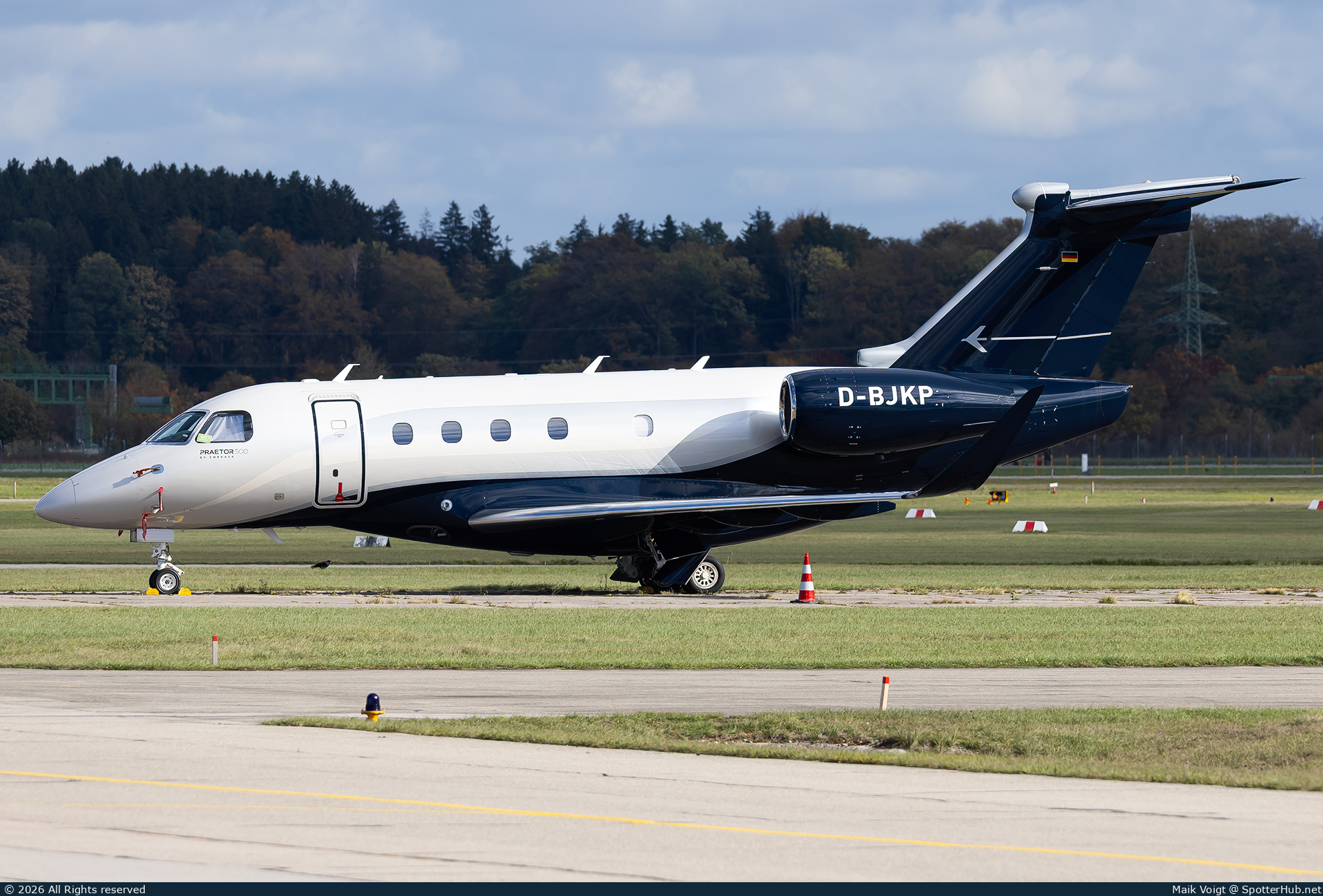 Photo of D-BJKP - Embraer Praetor 500 operated by Private