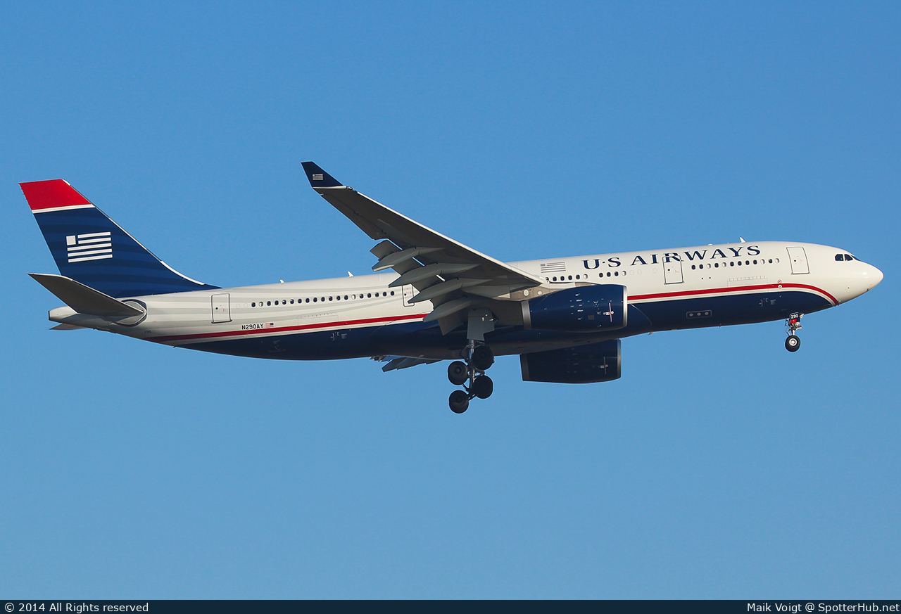 Photo of N290AY - Airbus A330-243 operated by US Airways
