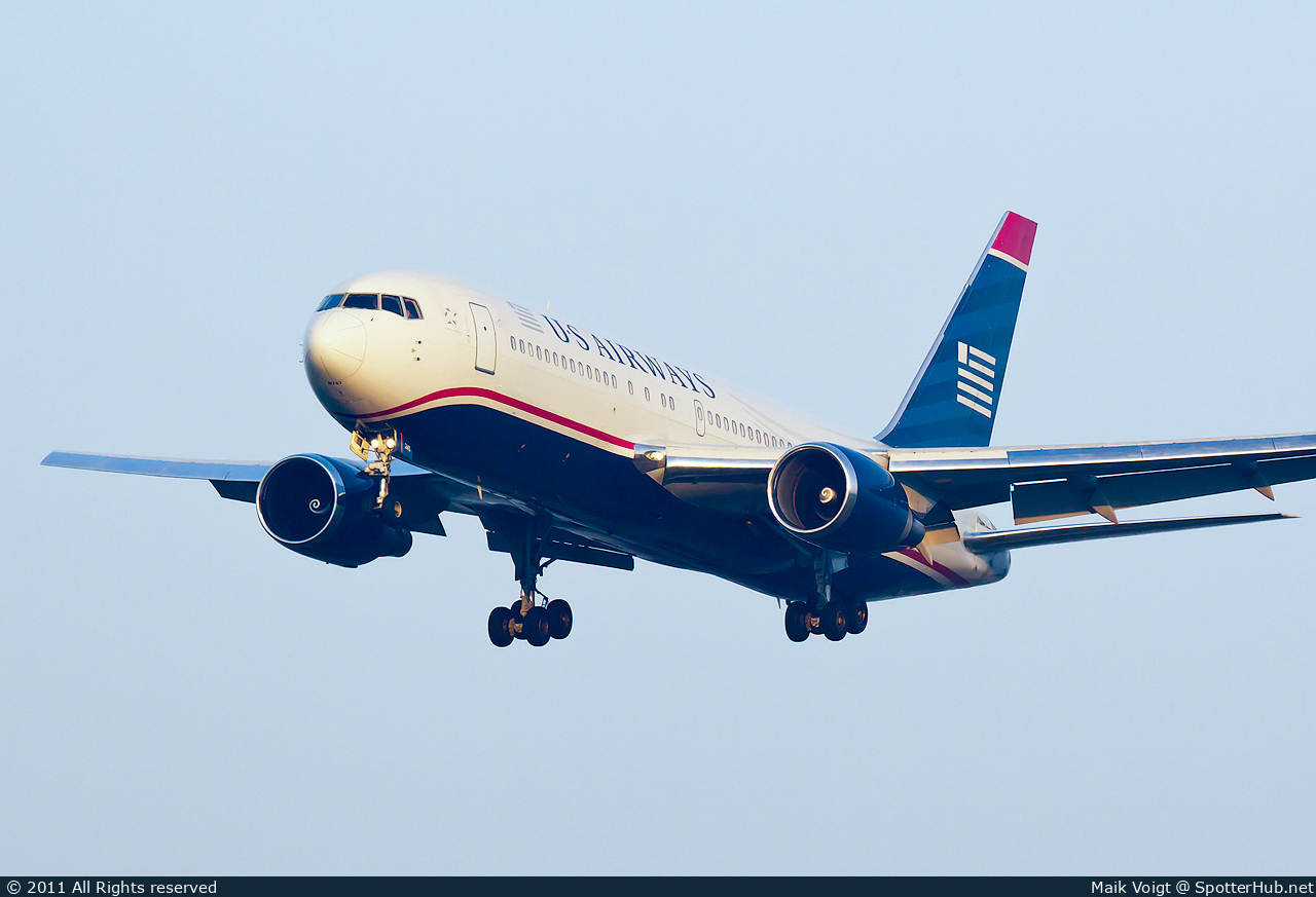 Photo of N245AY - Boeing 767-201(ER) operated by US Airways