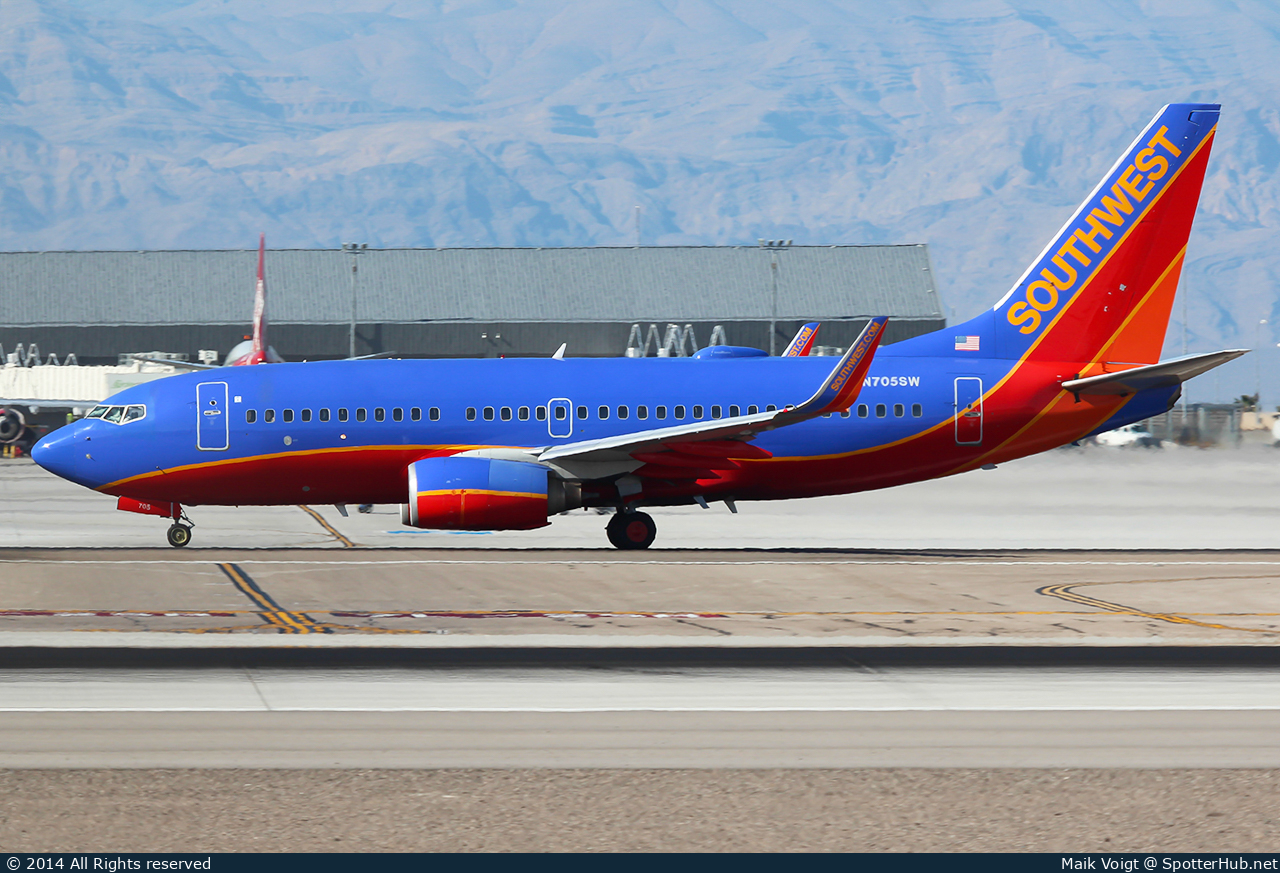 Photo of N705SW - Boeing 737-7H4 operated by Southwest Airlines