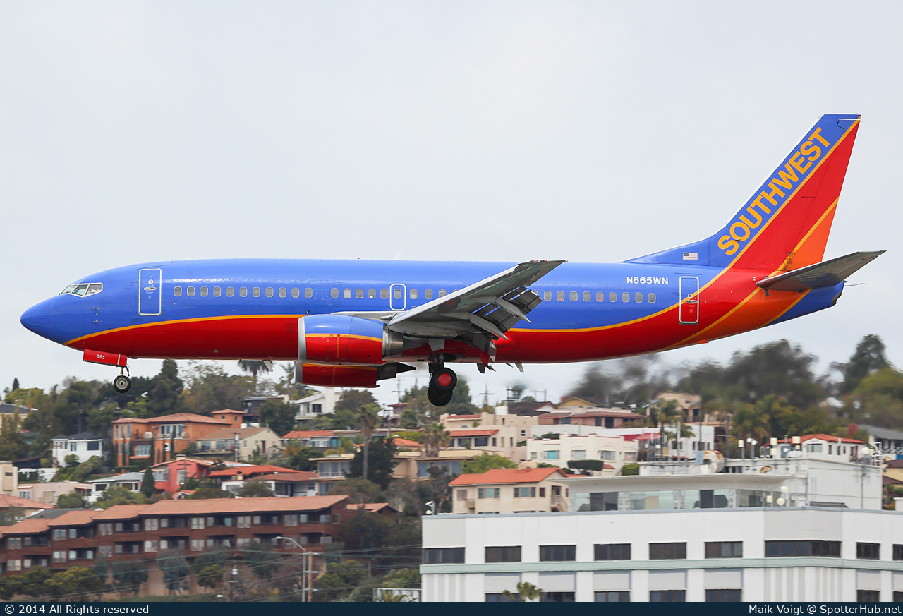 Photo of N665WN - Boeing 737-3Y0 operated by Southwest Airlines