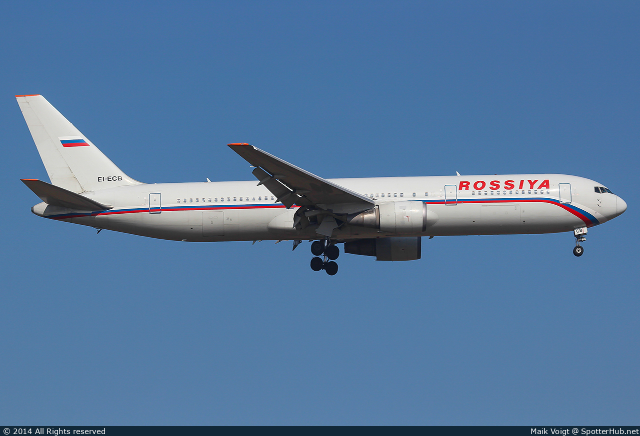 Photo of EI-ECB - Boeing 767-3Q8(ER) operated by Rossiya Airlines