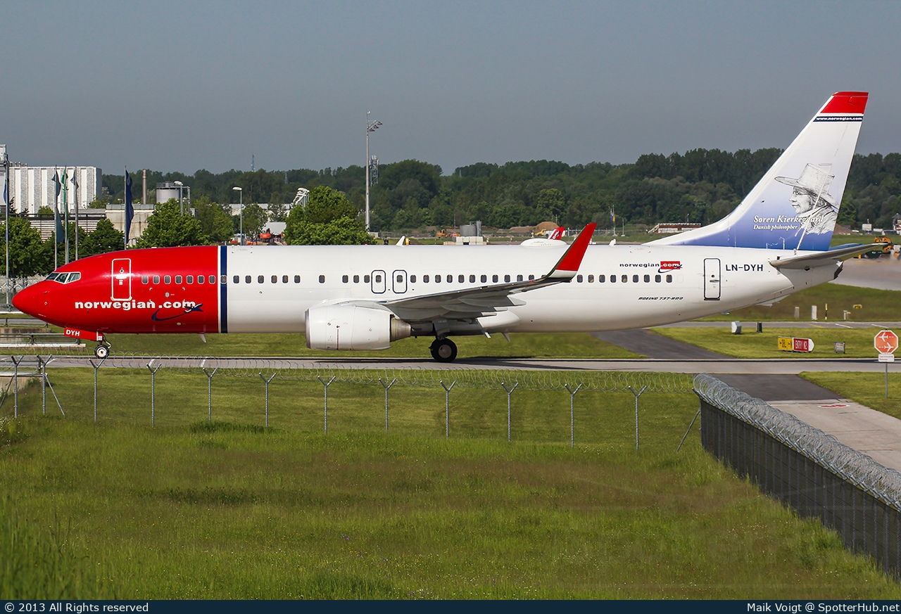 Photo of LN-DYH - Boeing 737-8JP operated by Norwegian Air Shuttle