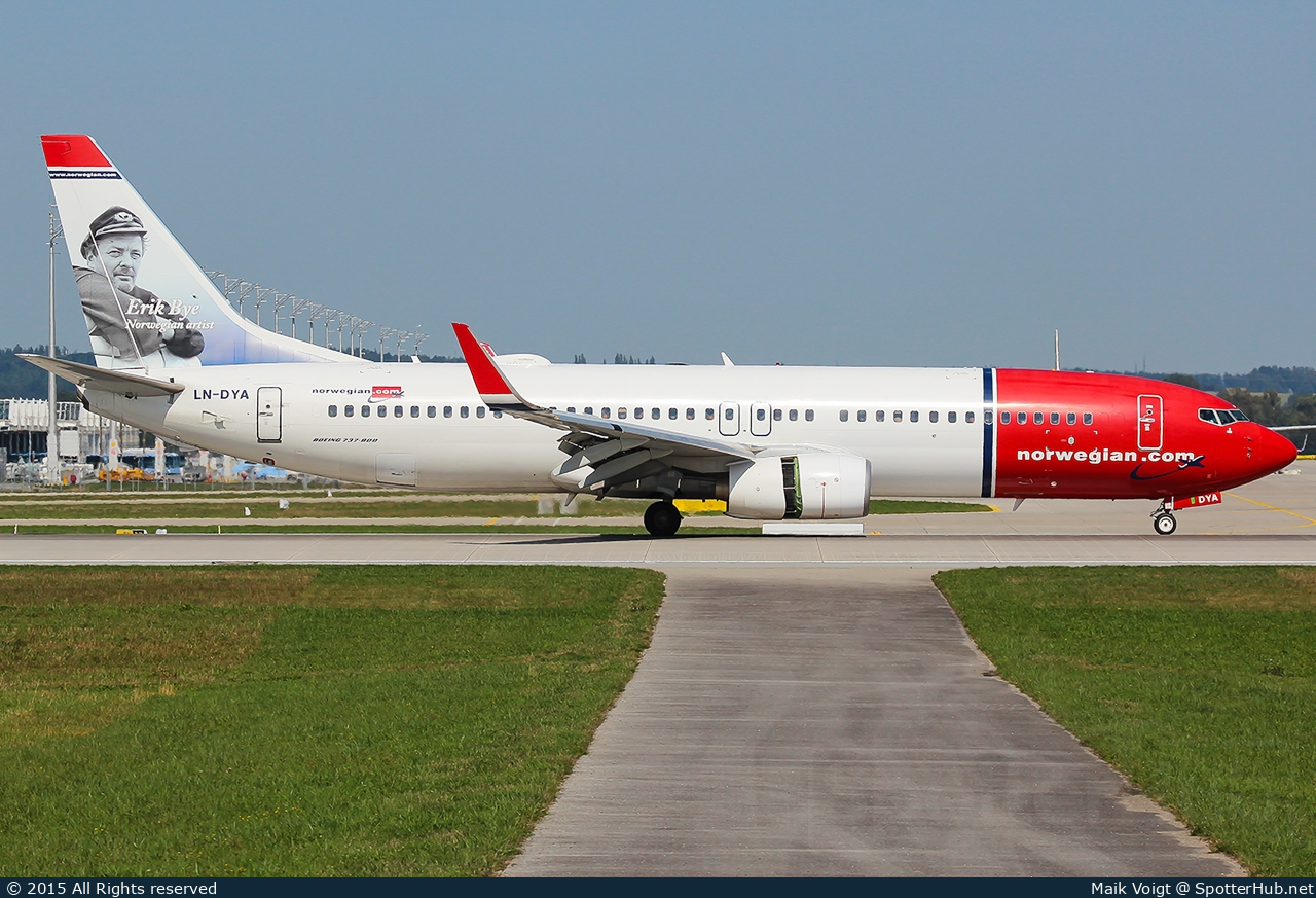 Photo of LN-DYA - Boeing 737-8JP operated by Norwegian Air Shuttle