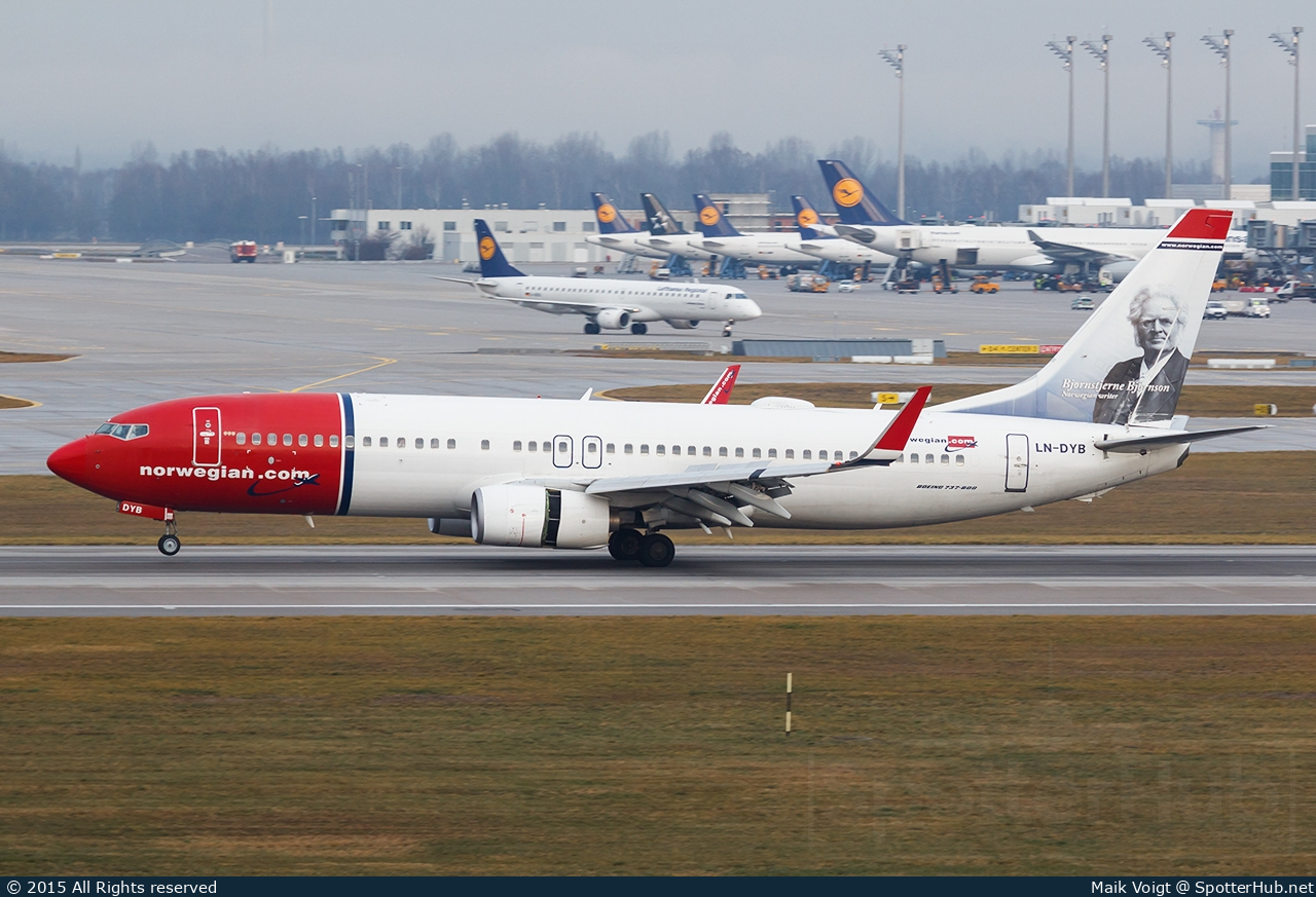 Photo of LN-DYB - Boeing 737-8JP operated by Norwegian Air Shuttle