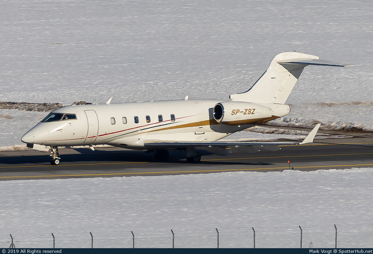 Photo of SP-ZSZ - Bombardier Challenger 300 operated by Jet Story