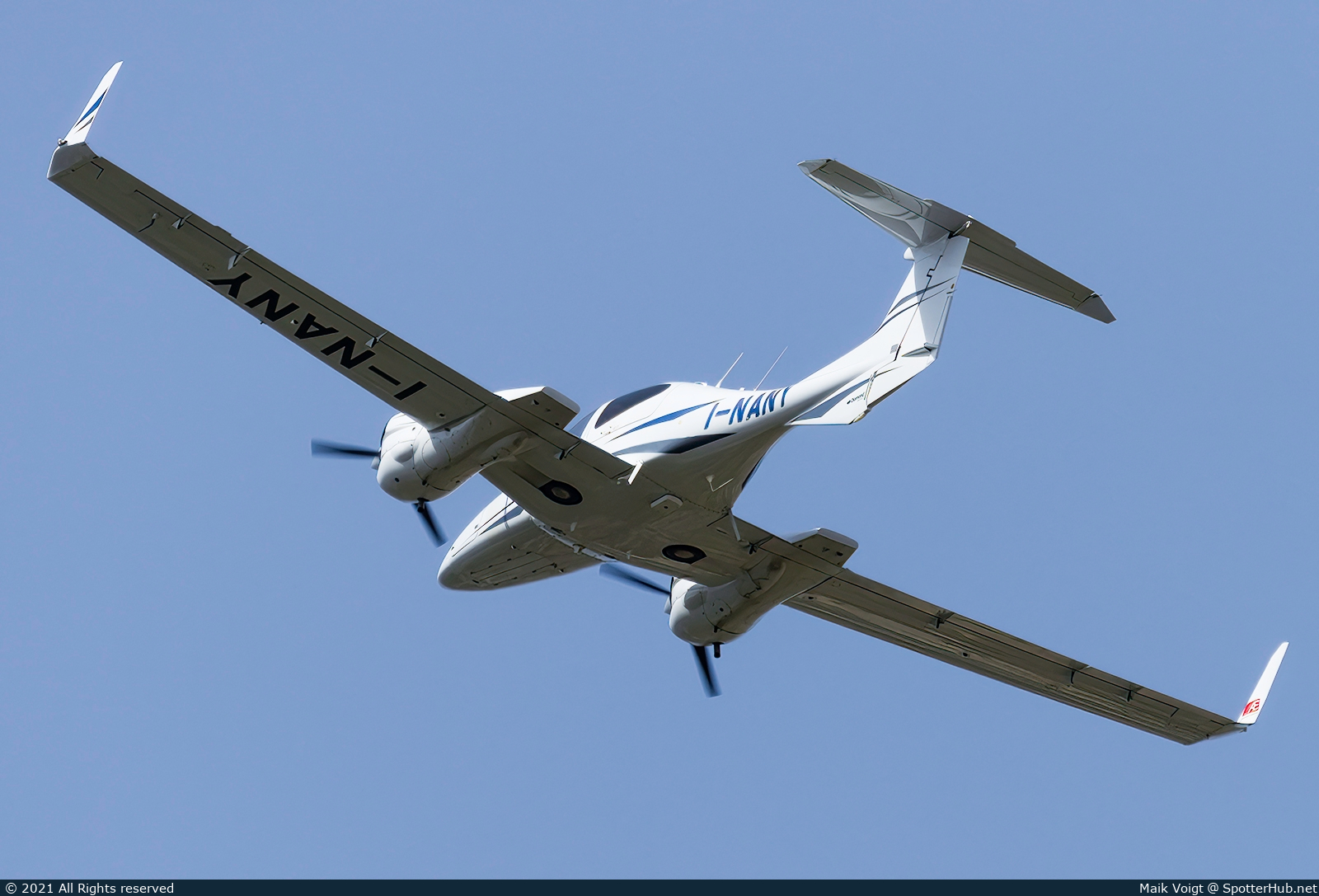 Photo of I-NANY - Diamond DA42 Twin Star operated by Private