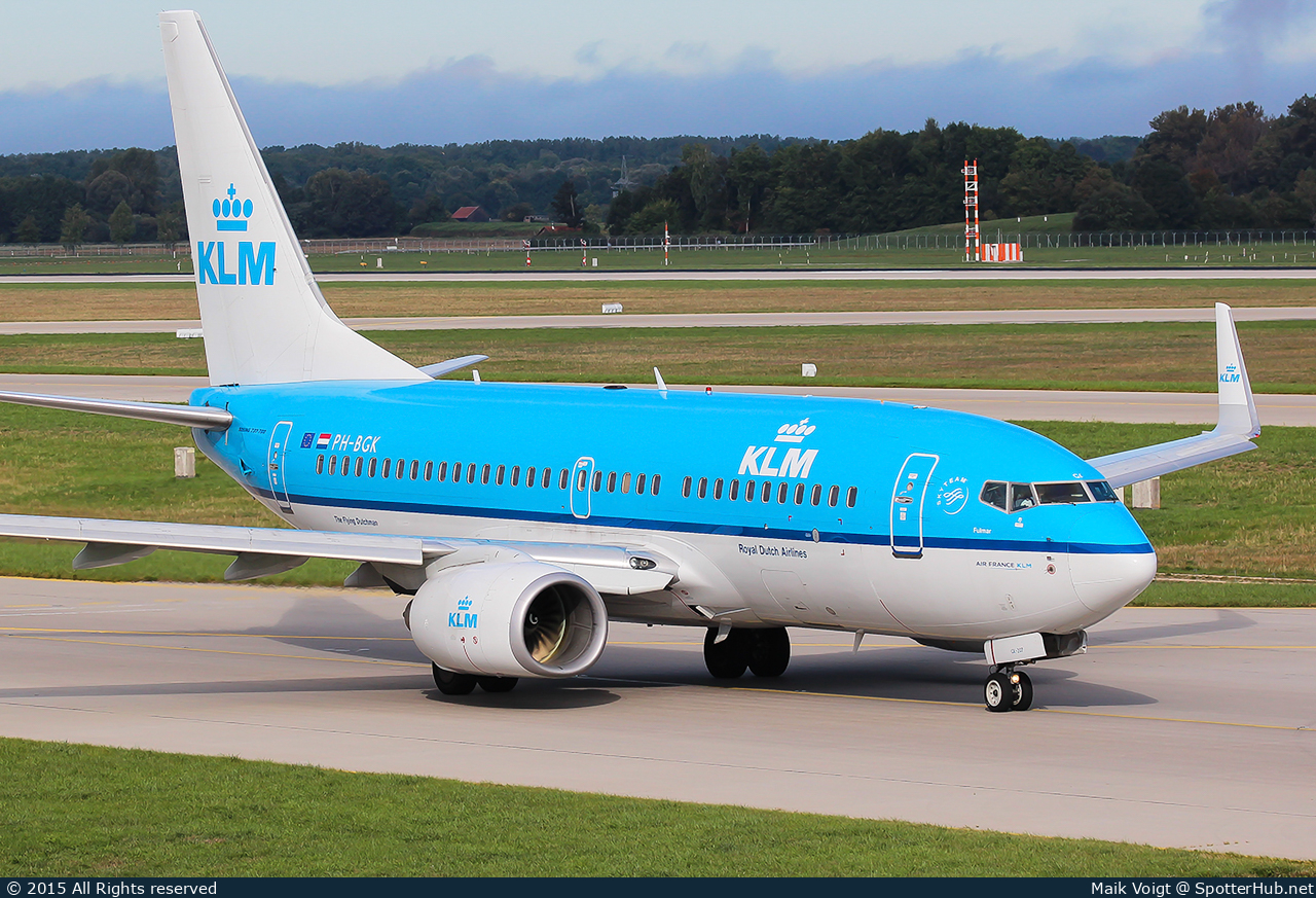 Photo of PH-BGK - Boeing 737-7K2 operated by KLM Royal Dutch Airlines