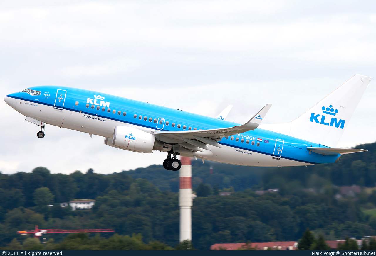 Photo of PH-BGH - Boeing 737-7K2 operated by KLM Royal Dutch Airlines