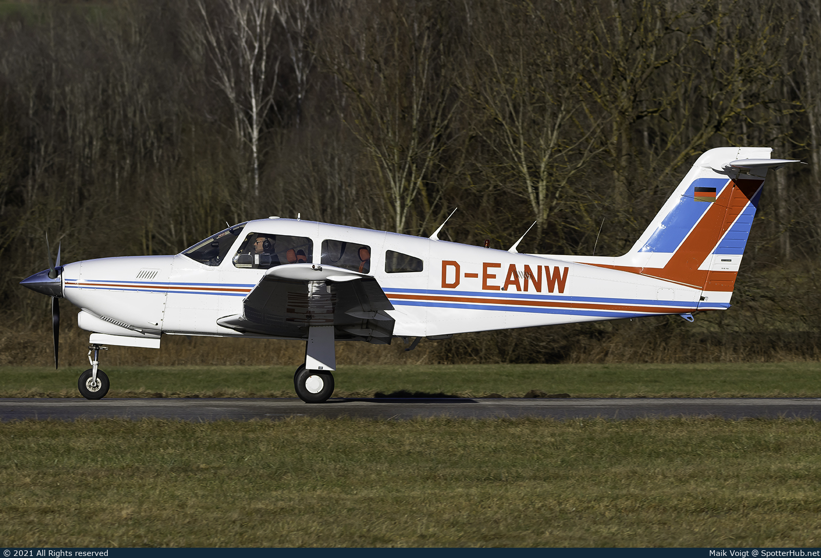 Photo of D-EANW - Piper PA-28RT-201T Turbo Arrow IV operated by Fliegerclub Mühldorf