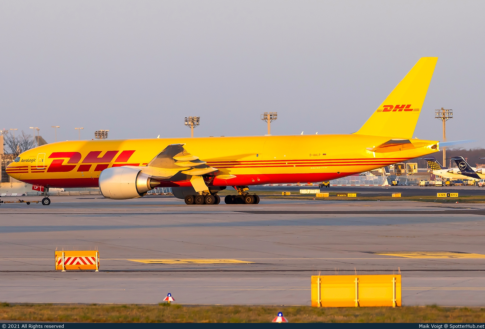 Photo of D-AALP - Boeing 777-F operated by AeroLogic
