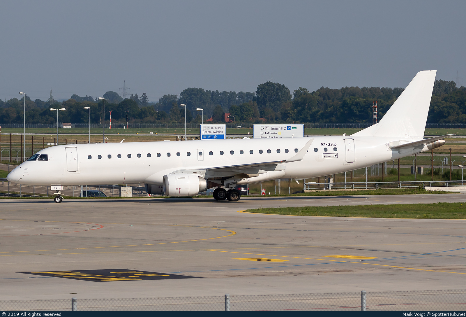 Photo of EI-GHJ - Embraer ERJ-190AR operated by Stobart Air