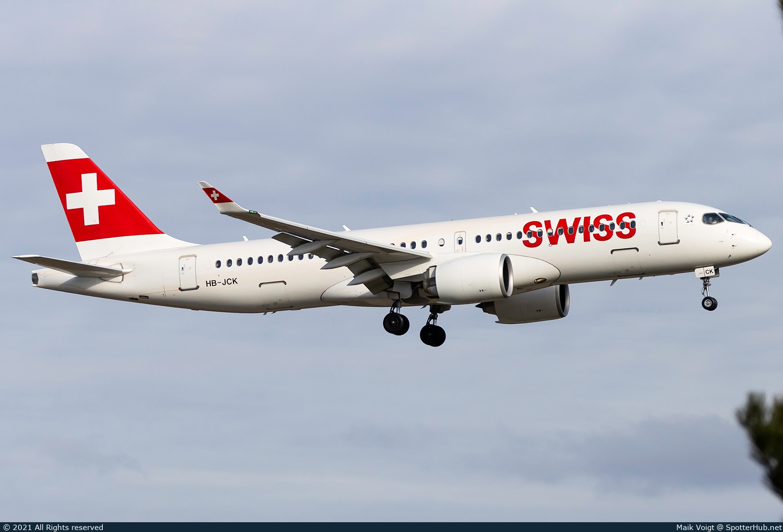 Photo of HB-JCK - Airbus A220-300 operated by Swiss International Air Lines