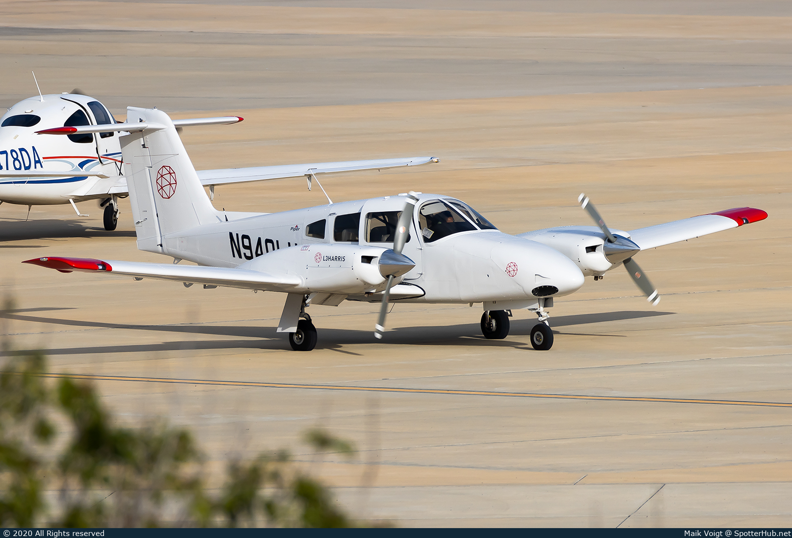 Photo of N940LH - Piper PA-44-180 Seminole operated by L3Harris Airline Academy