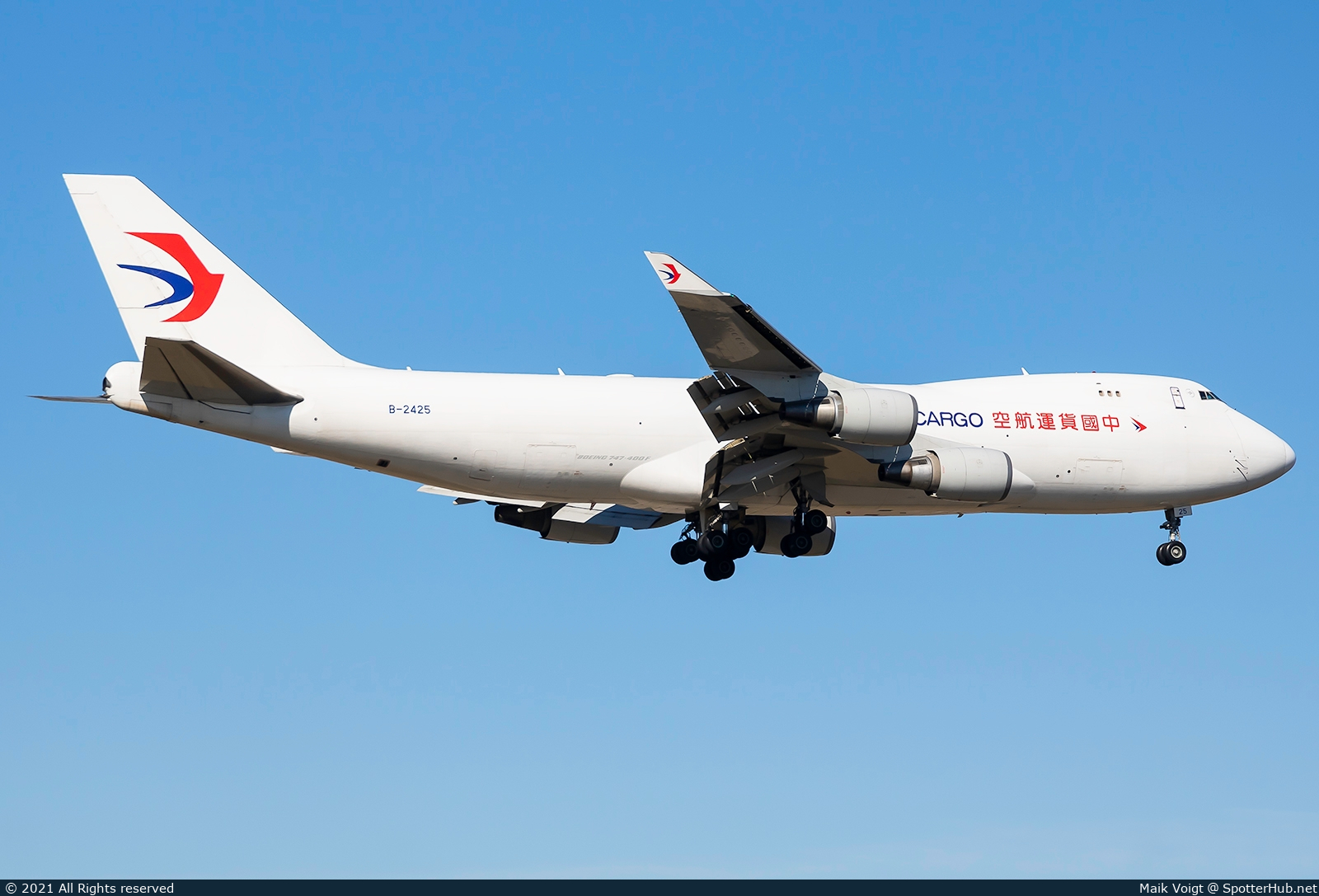 Photo of B-2425 - Boeing 747-40BF(ER) operated by China Cargo Airlines