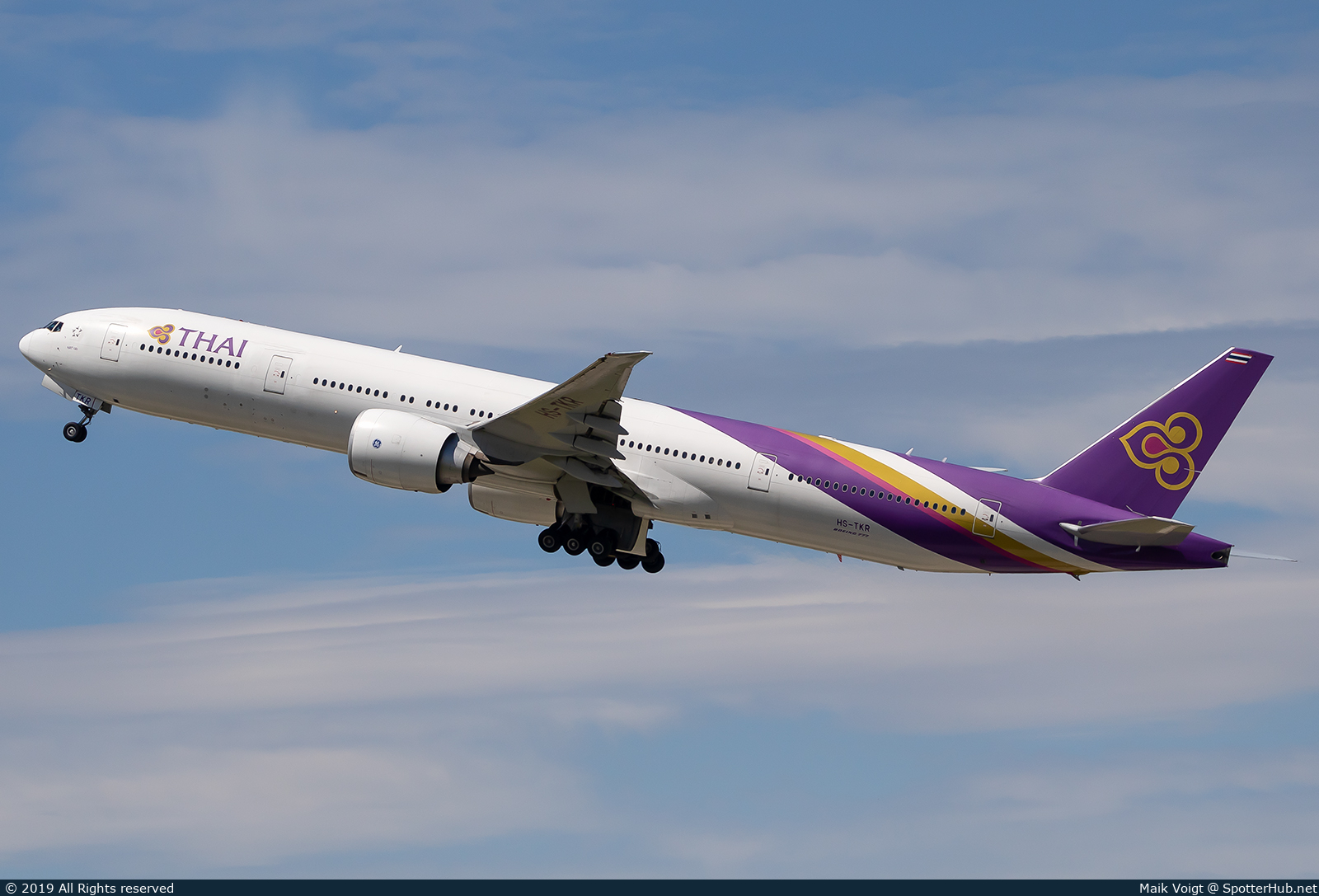 Photo of HS-TKR - Boeing 777-3AL(ER) operated by Thai Airways International